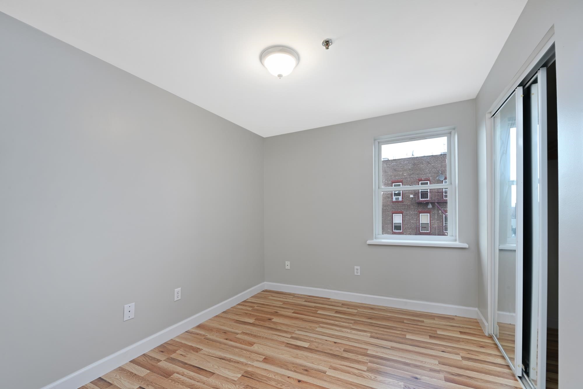 413-415 9TH ST Unit: 501