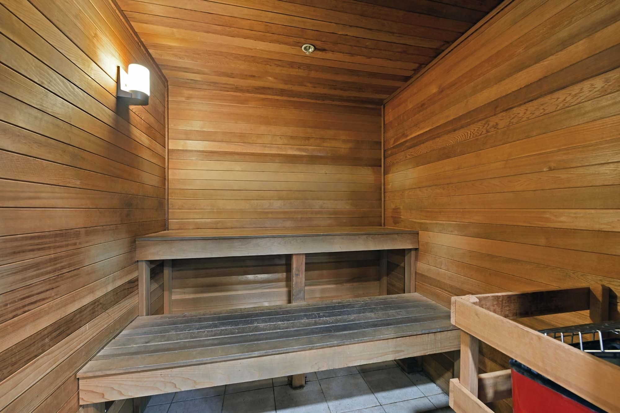 610 NEWARK ST Unit: 4A