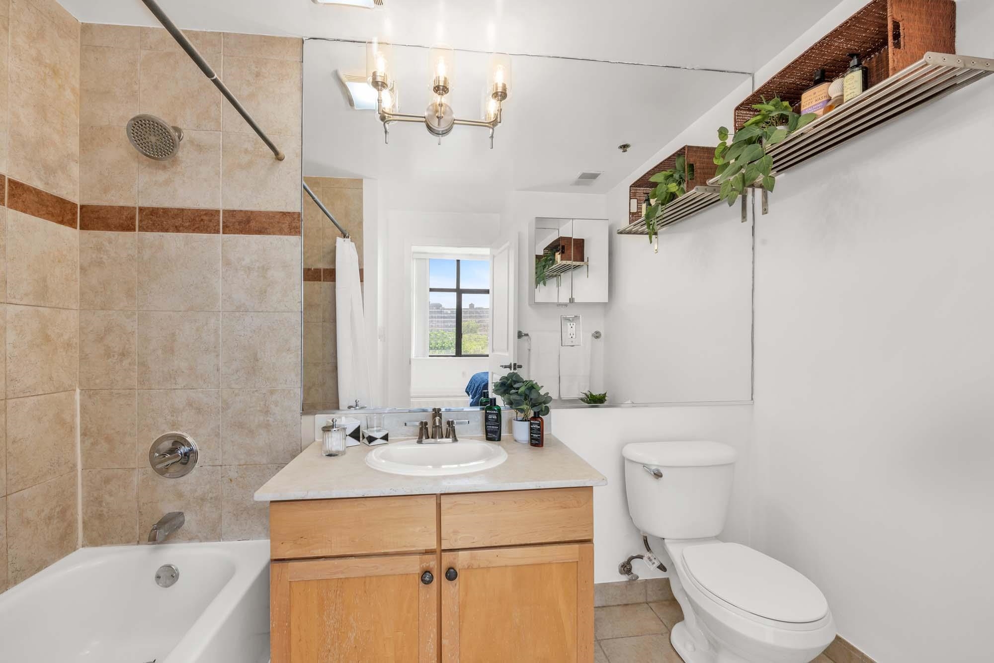 610 NEWARK ST Unit: 4A