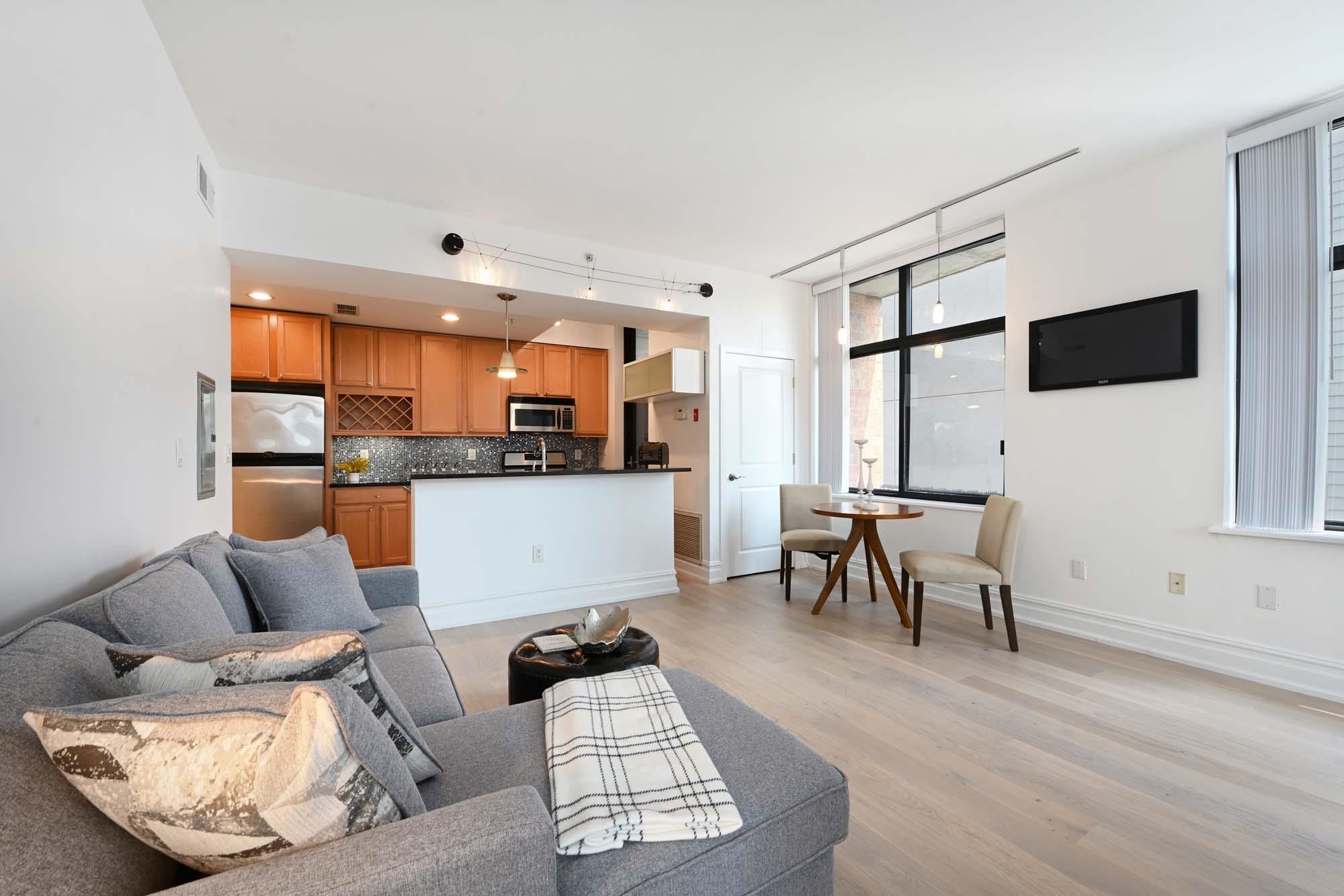 610 NEWARK ST Unit: 4A