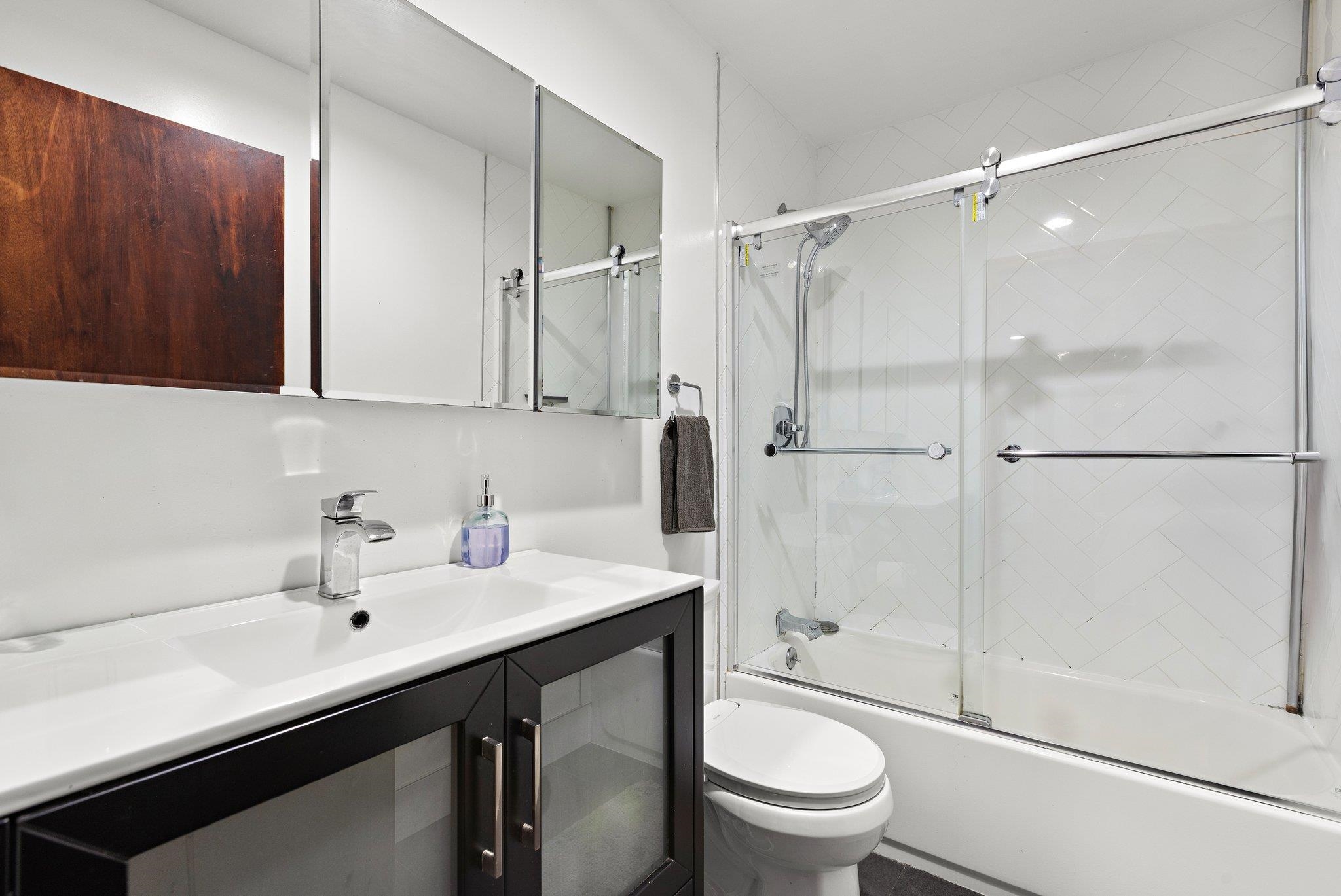 112 63RD ST Unit: 3B