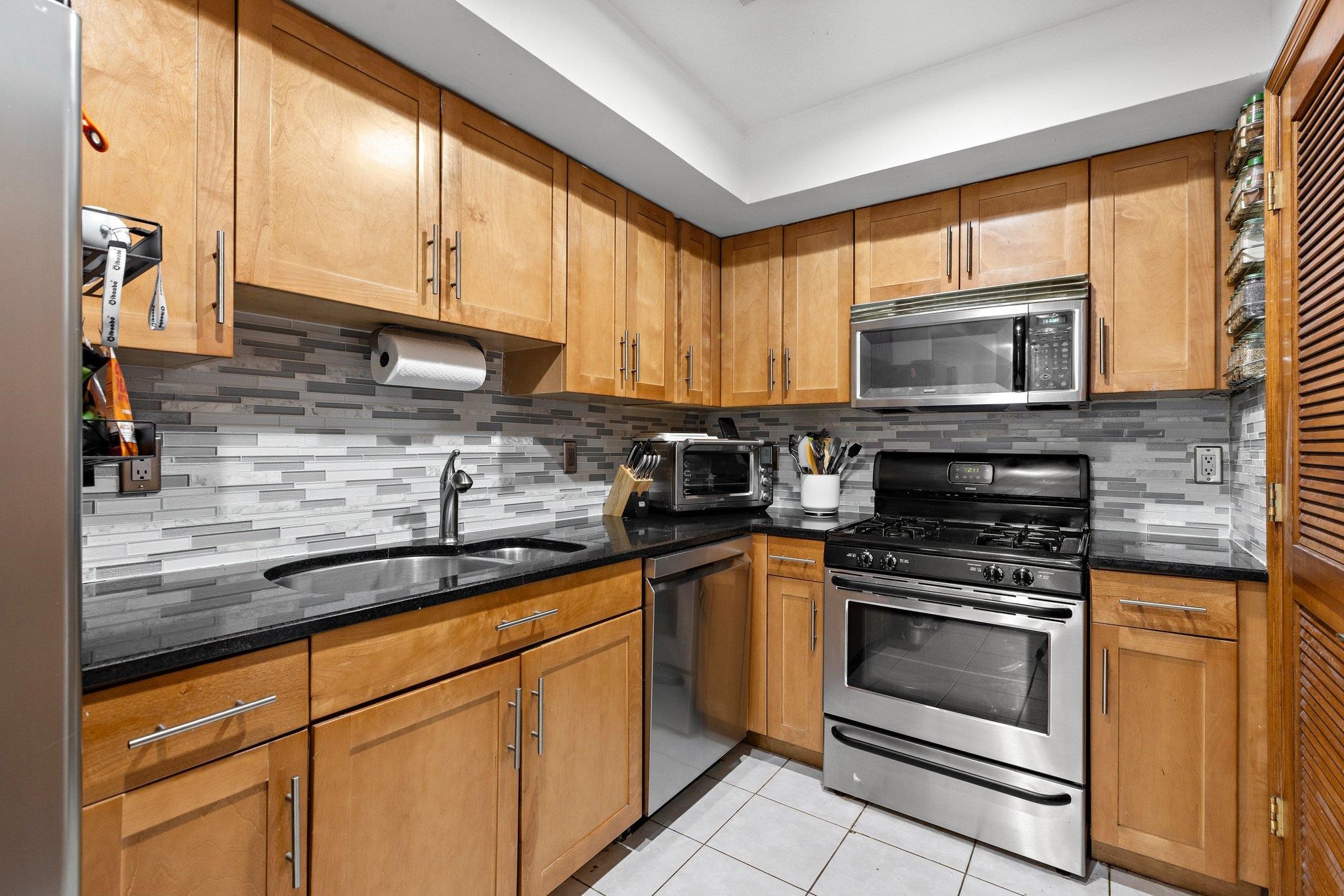 112 63RD ST Unit: 3B