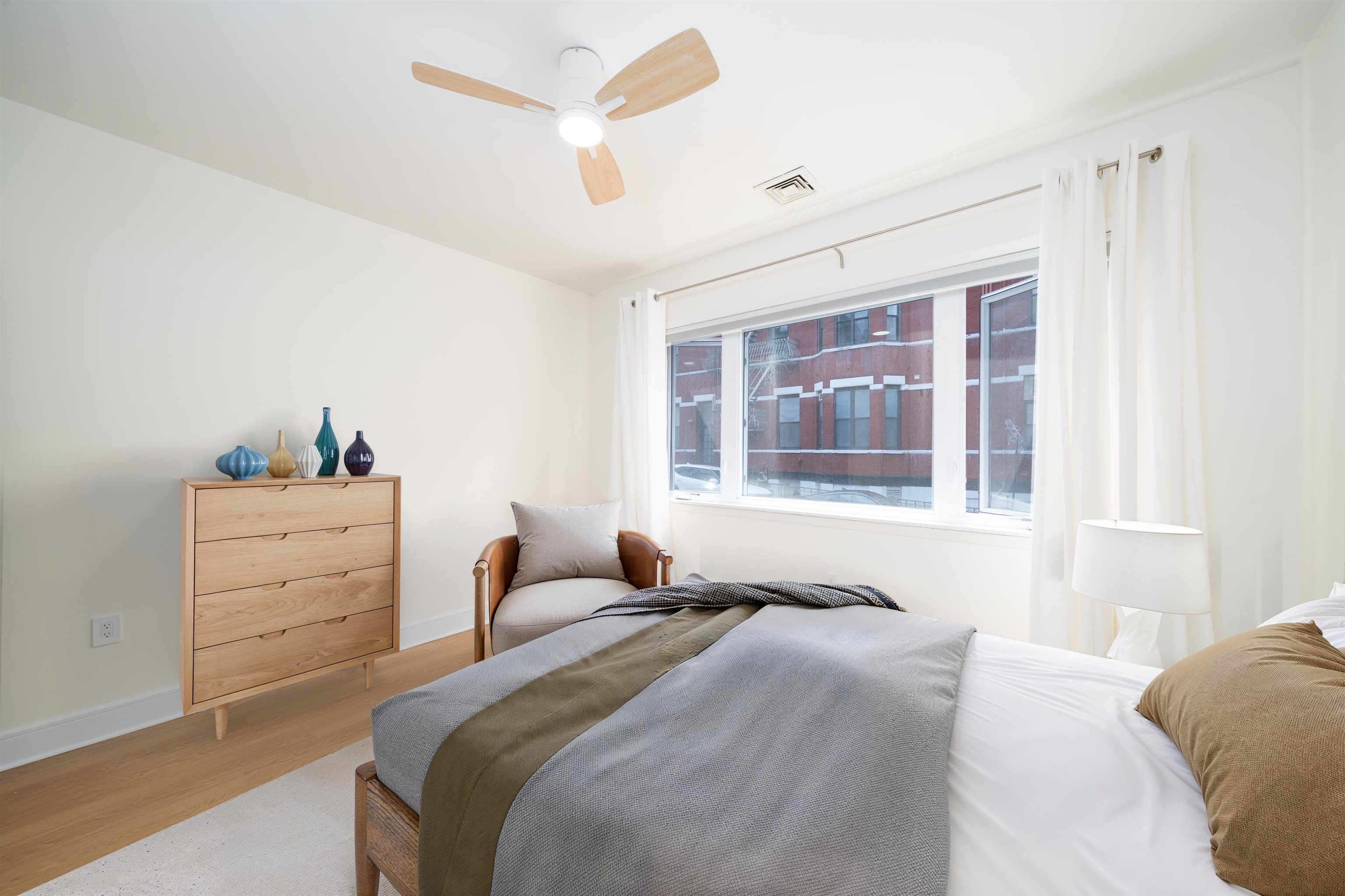104 6TH ST Unit: 2