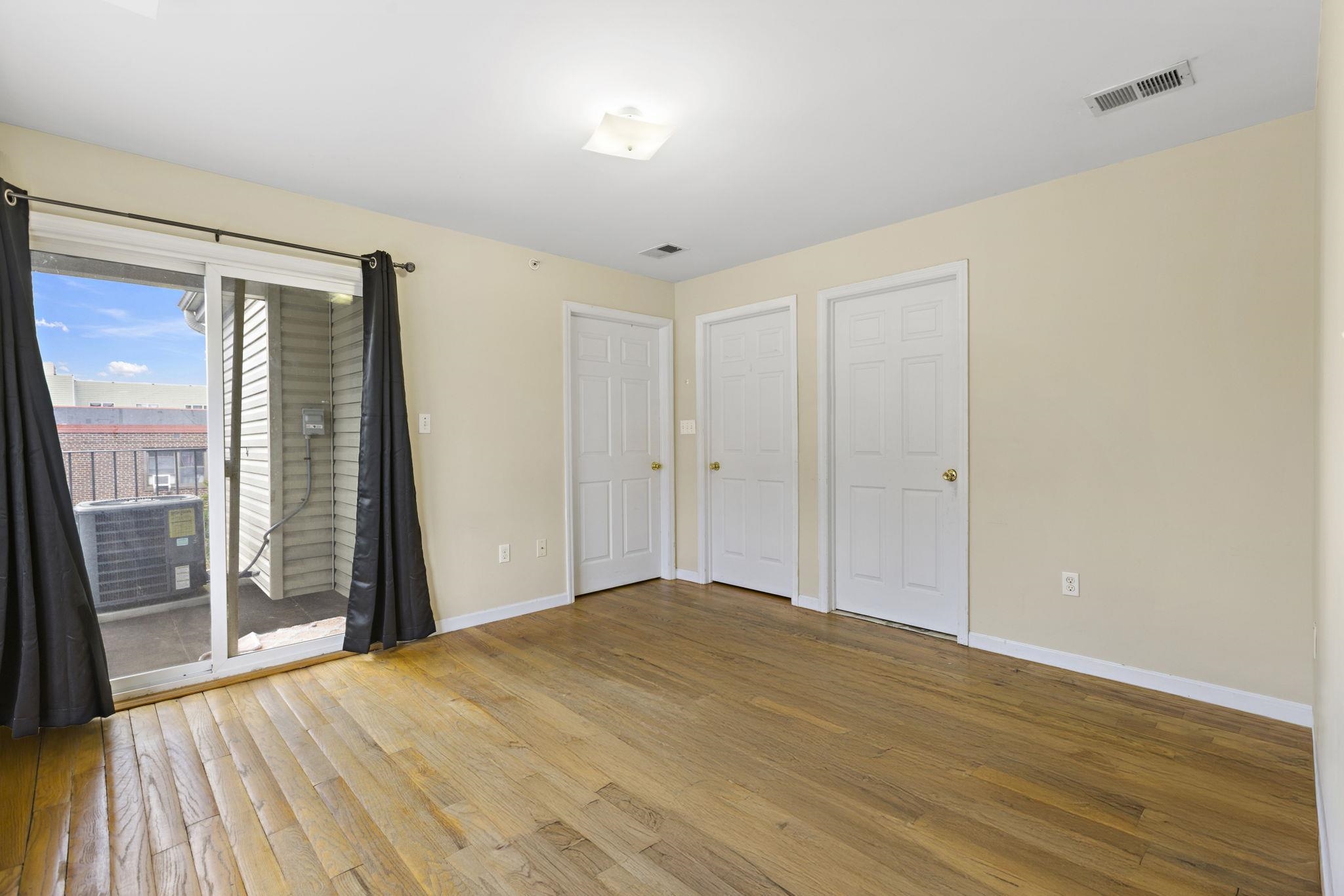 304 49TH ST Unit: 3