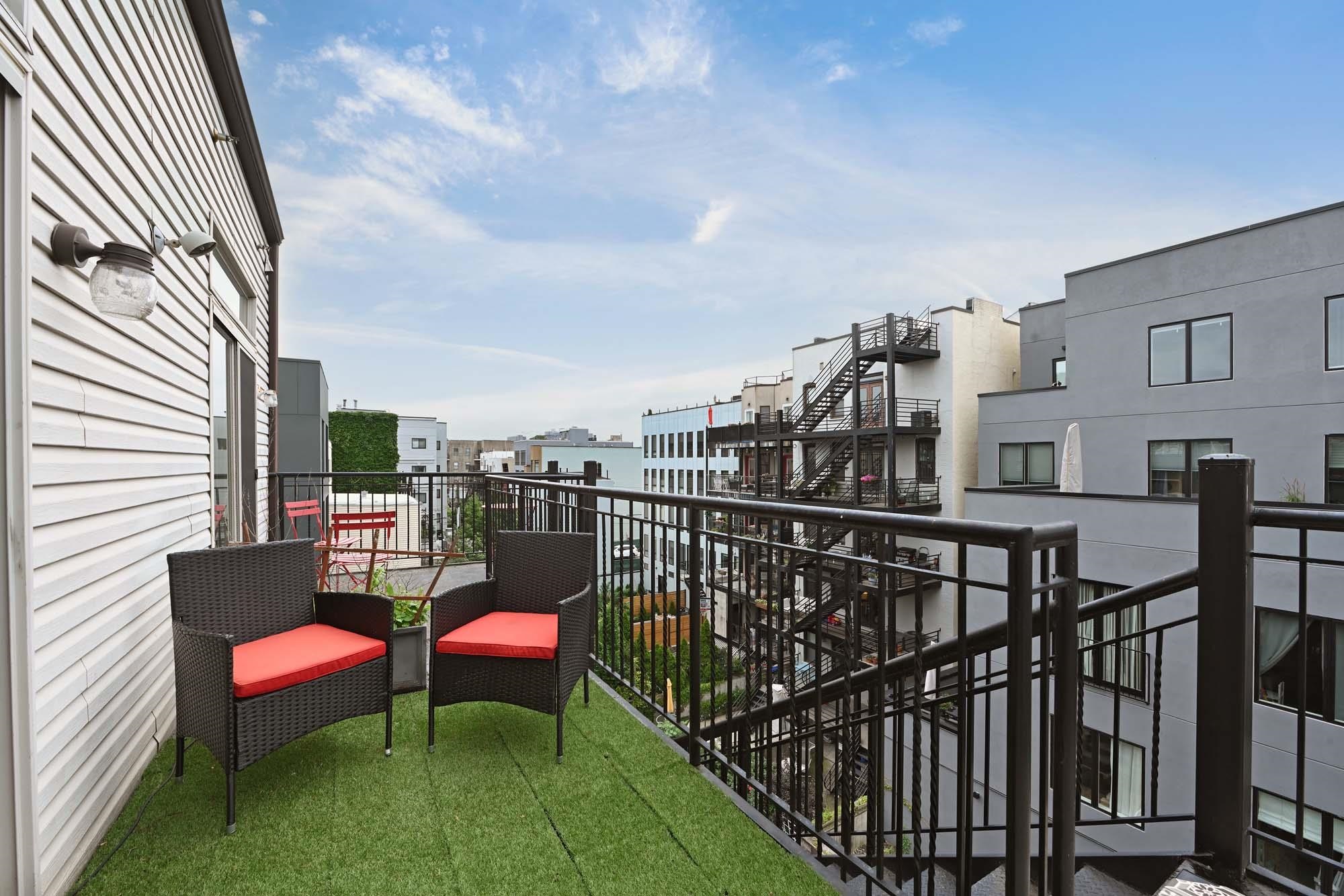 512 JEFFERSON ST Unit: 4R