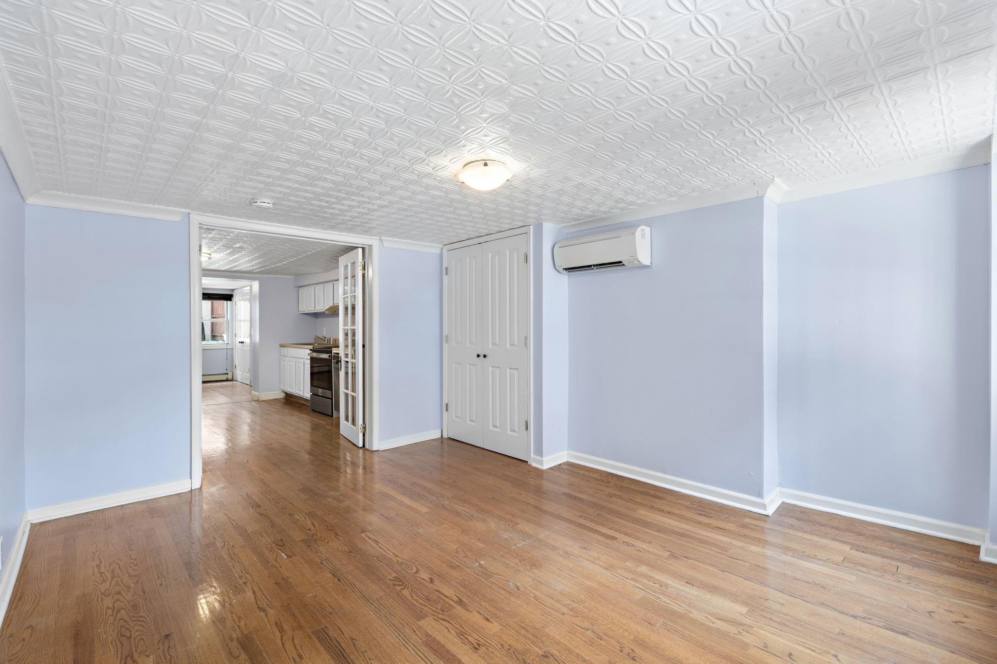 138 ERIE ST Unit: Grdn