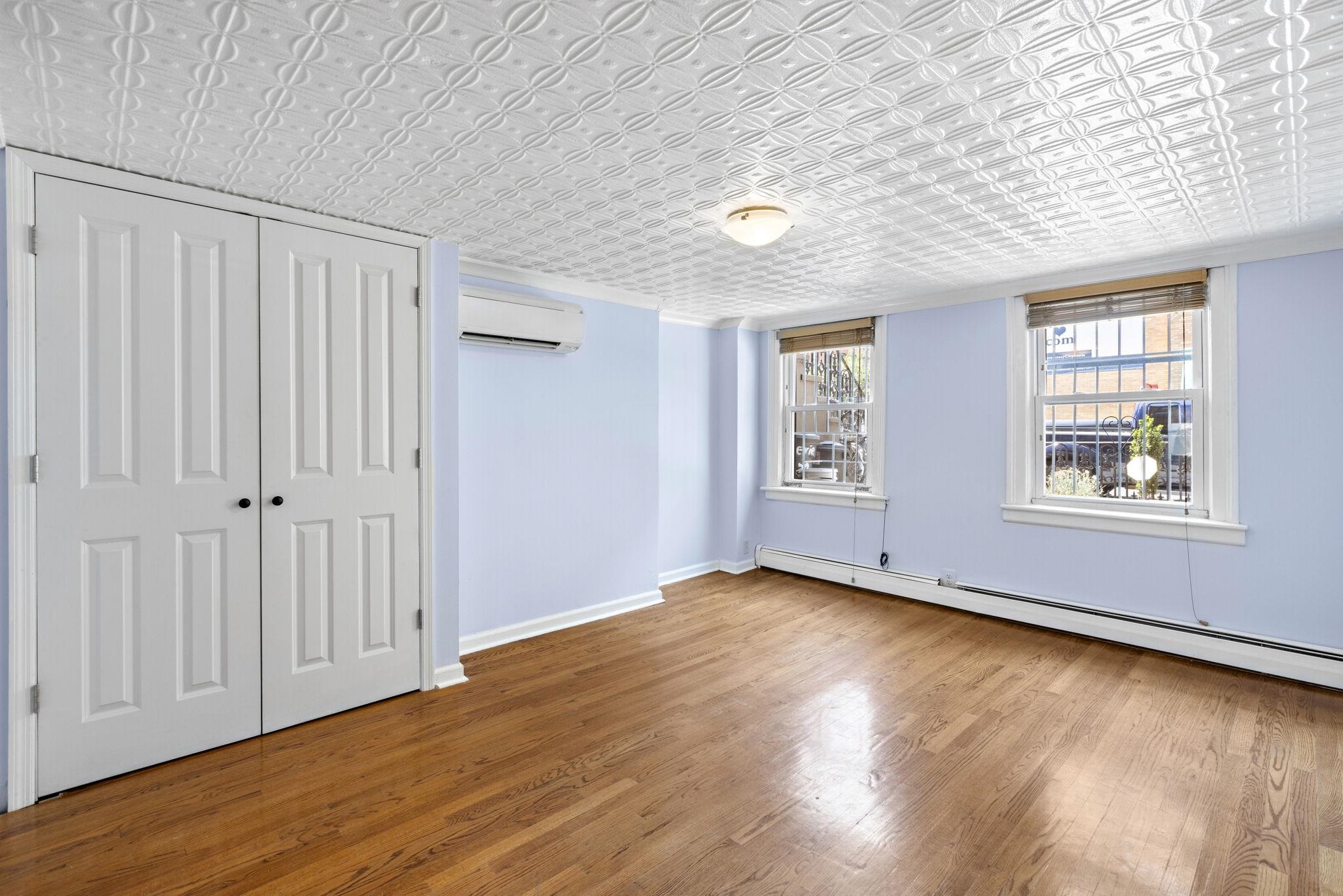 138 ERIE ST Unit: Grdn