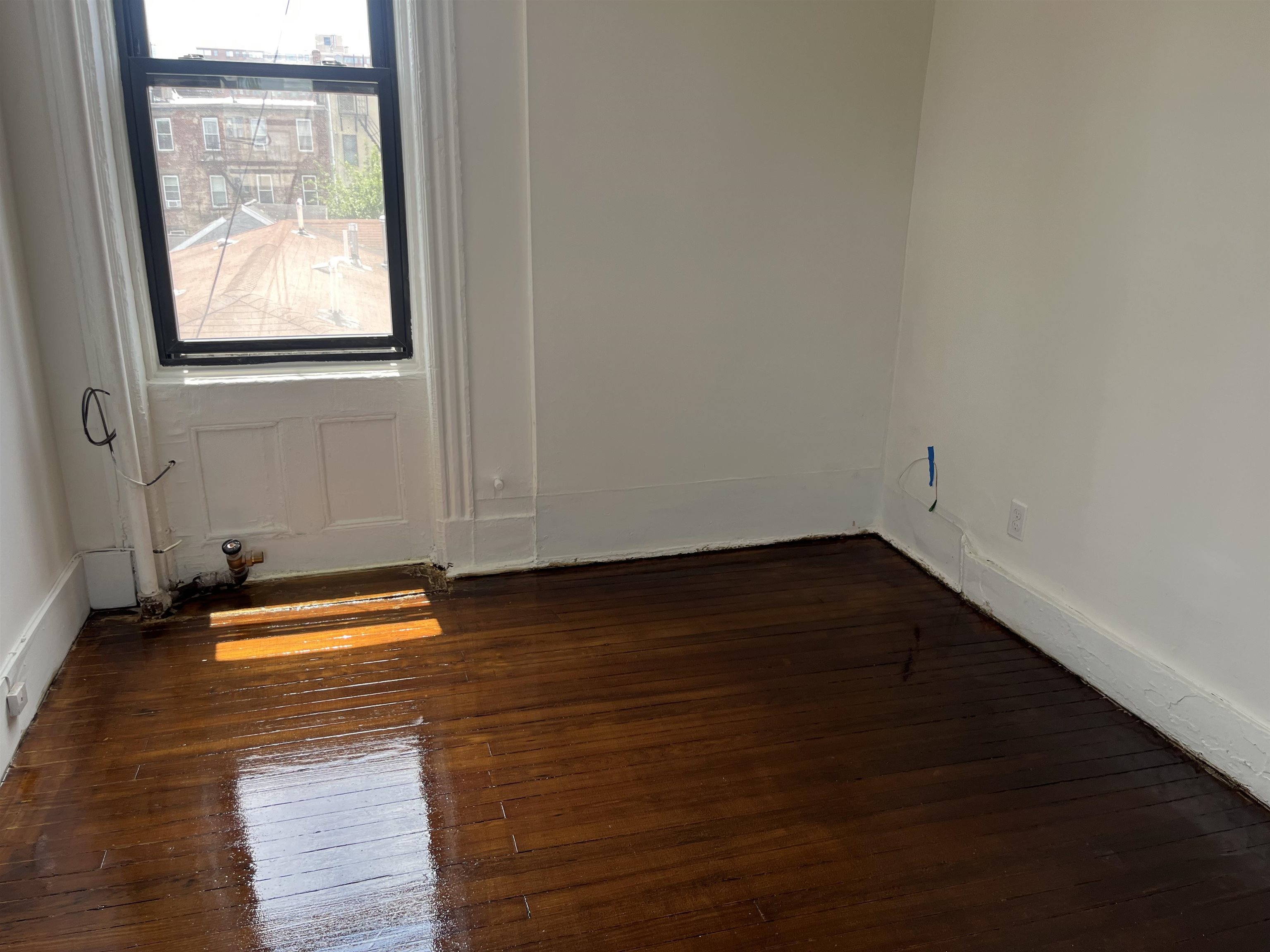 219 PARK AVE Unit: 9