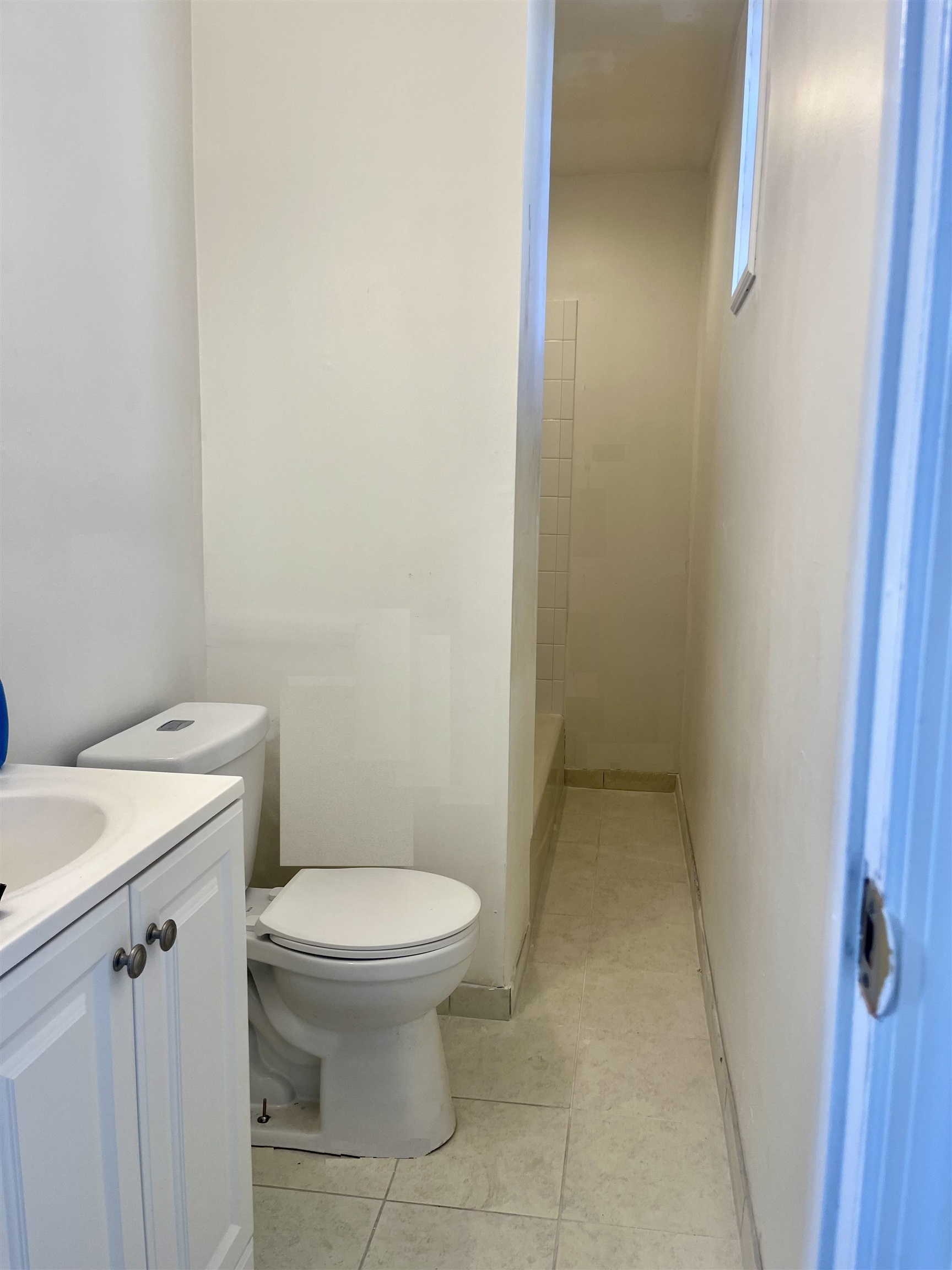 219 PARK AVE Unit: 9