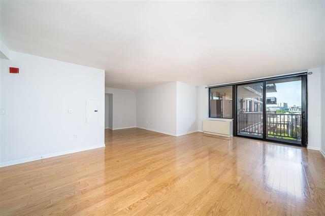 700 GROVE ST Unit: 11W