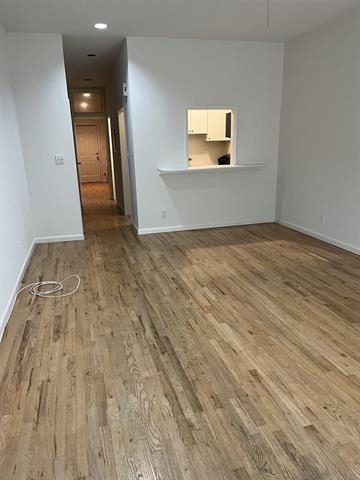 221 PARK AVE Unit: 9