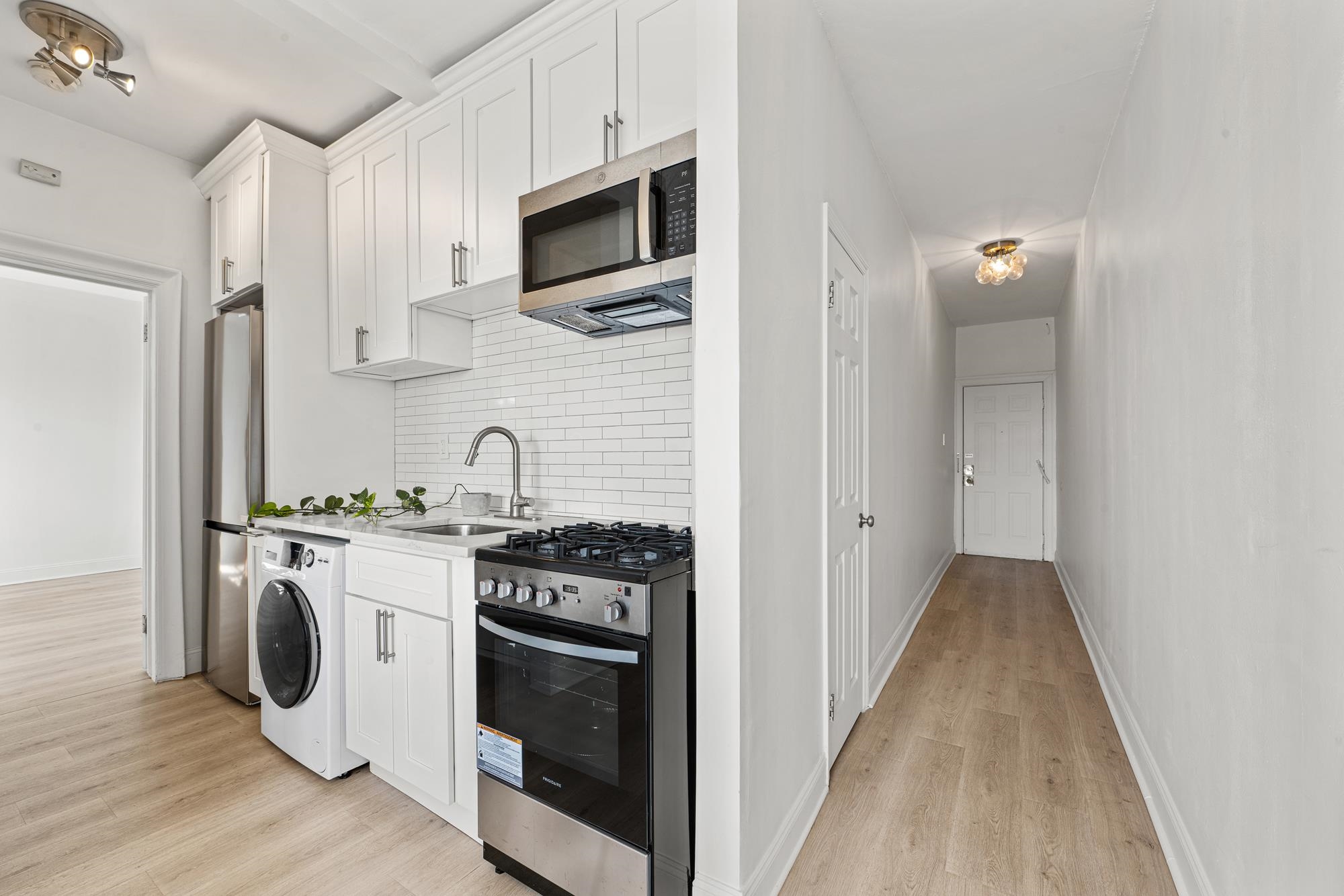 57 CORBIN AVE Unit: 44