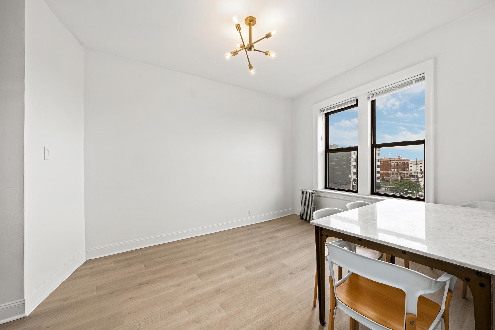 57 CORBIN AVE Unit: 44