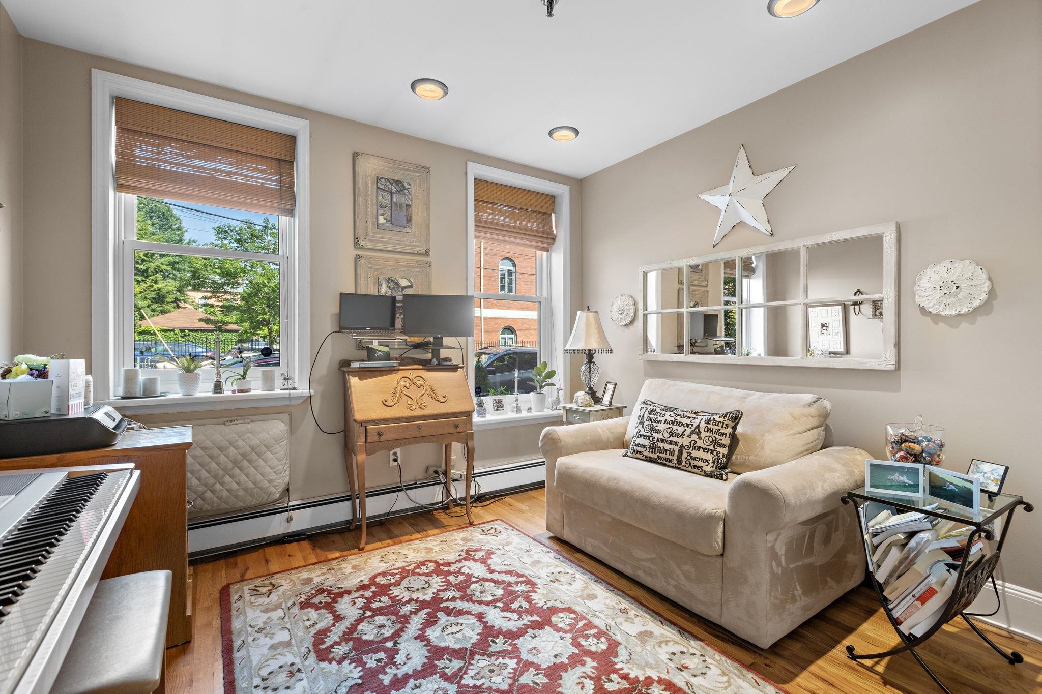 606 PARK AVE Unit: 1