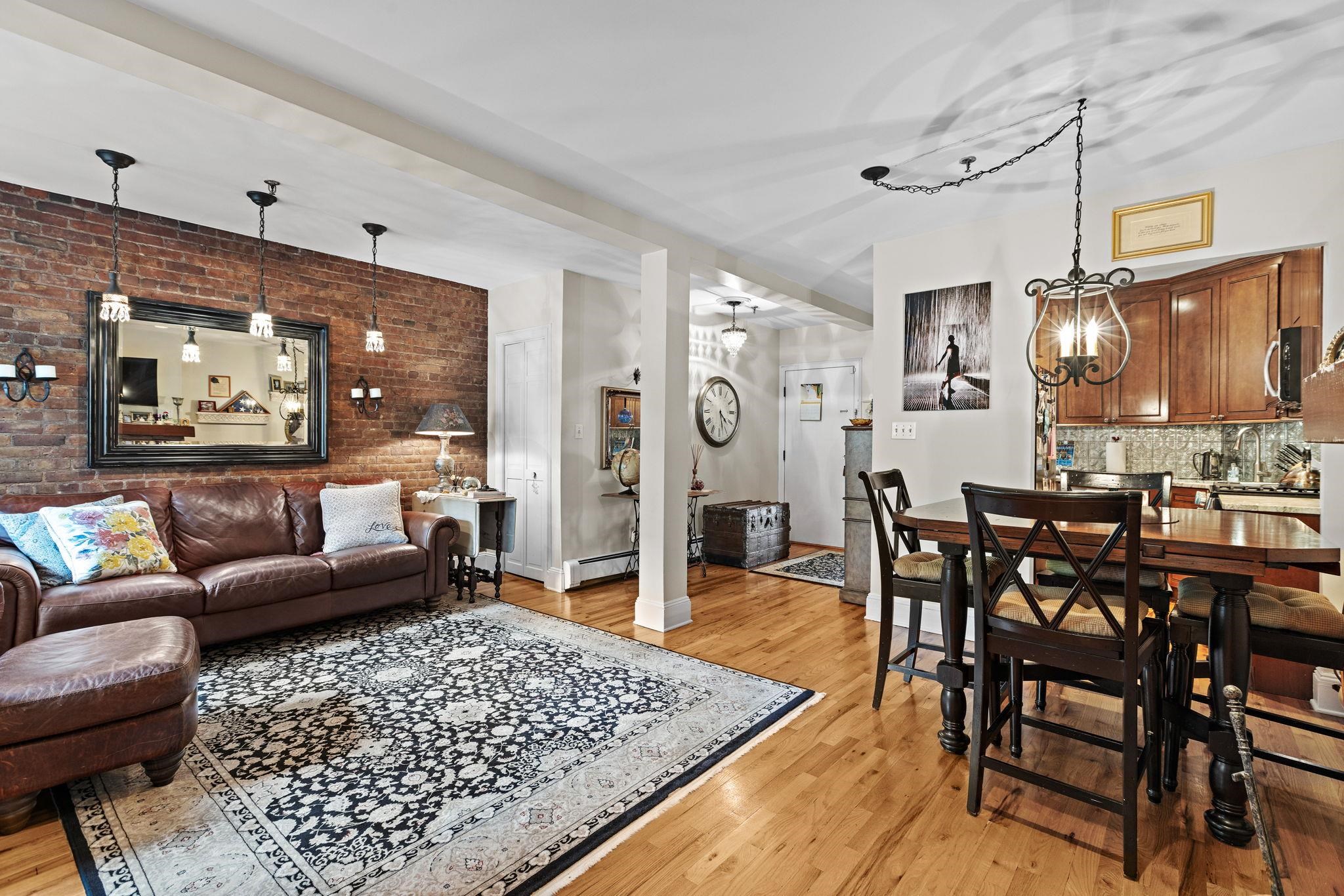 606 PARK AVE Unit: 1