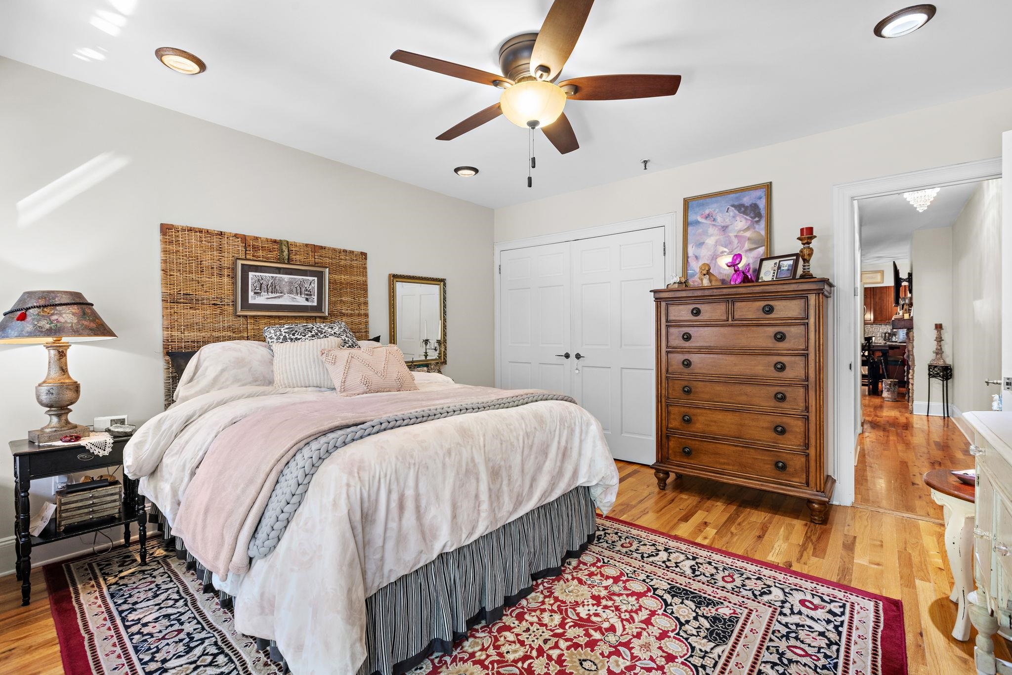 606 PARK AVE Unit: 1