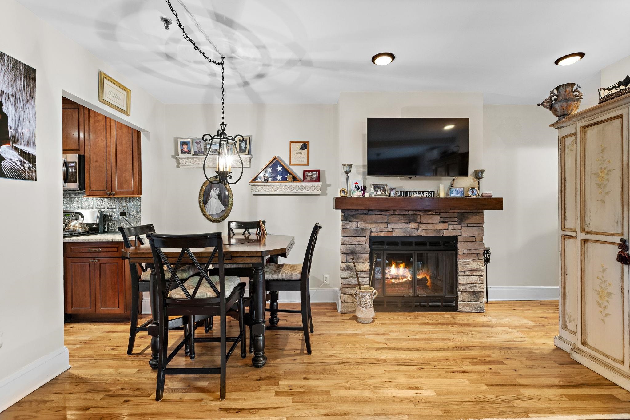 606 PARK AVE Unit: 1