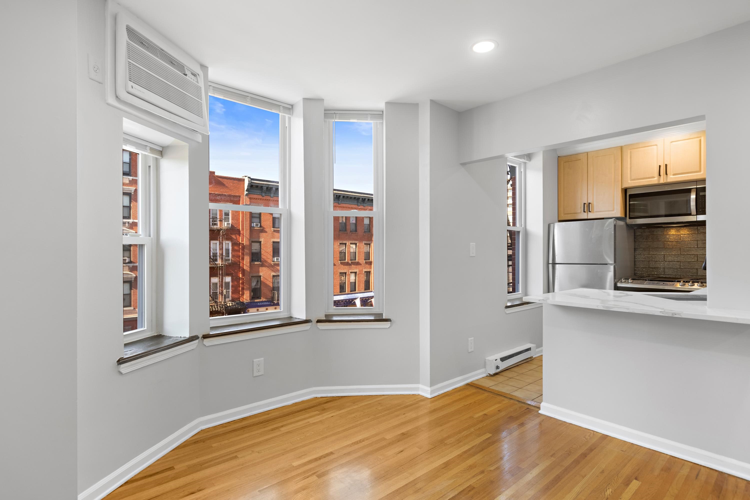 1315 WASHINGTON ST Unit: 3C