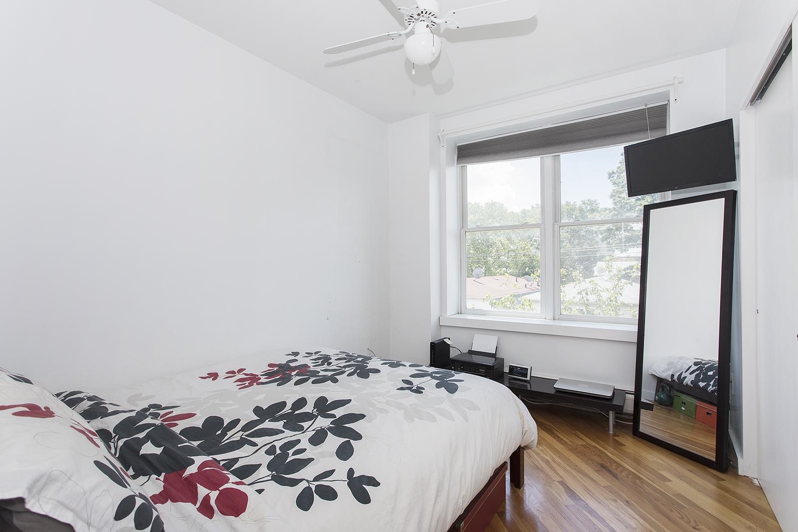 54 MAGNOLIA AVE Unit: 3-5