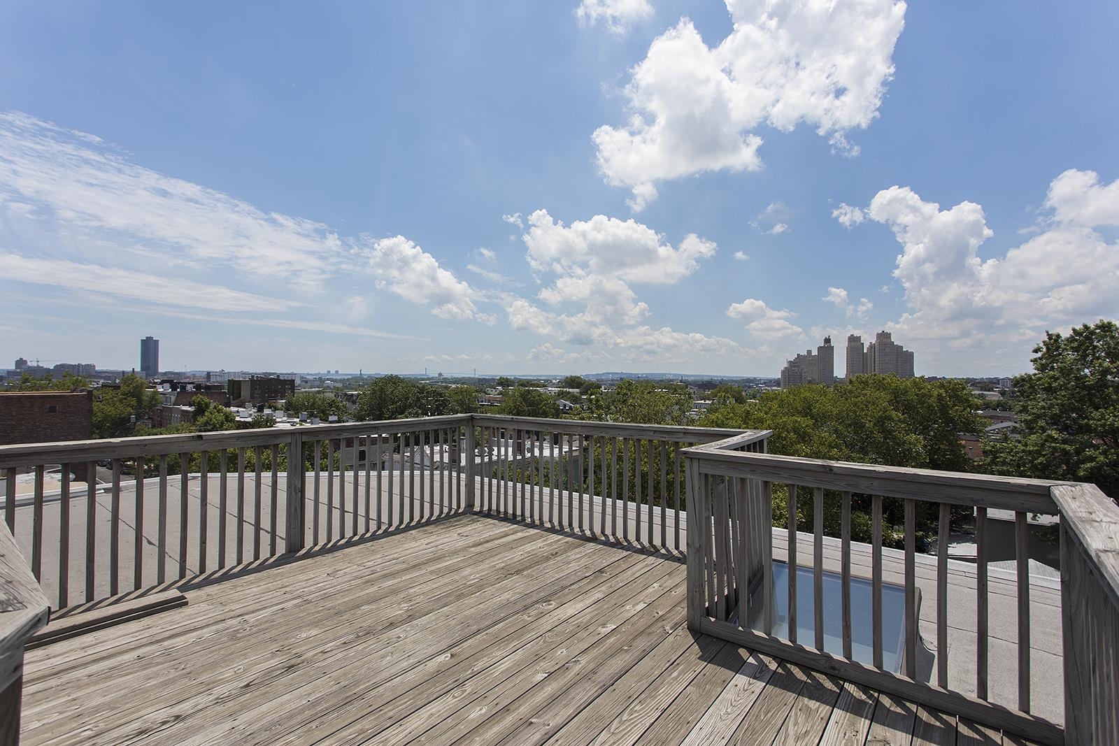 54 MAGNOLIA AVE Unit: 3-5