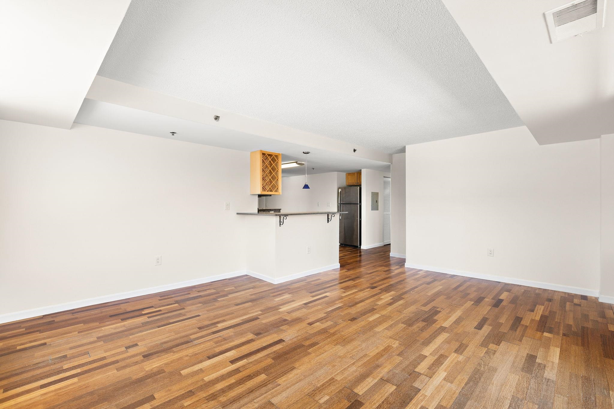 700 1ST ST Unit: 12Q