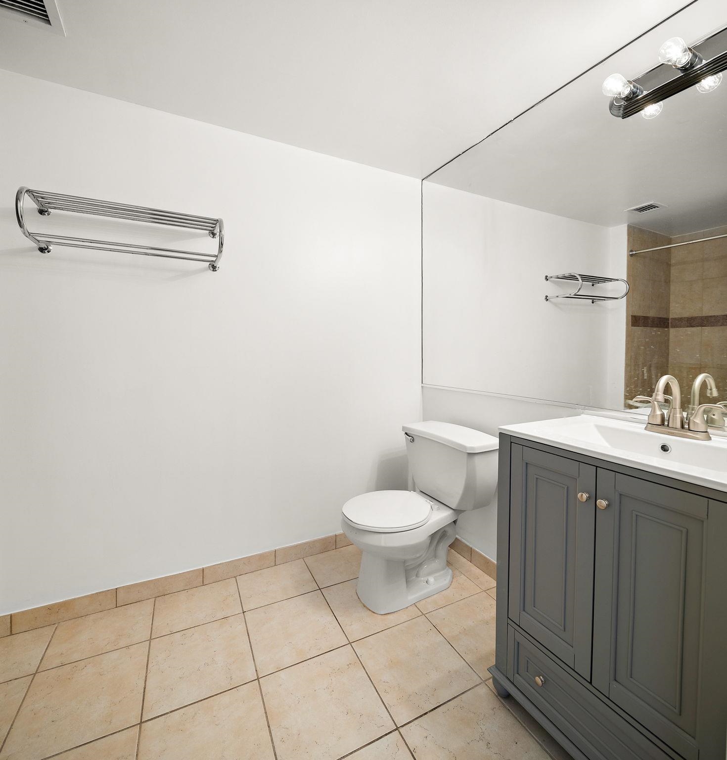 700 1ST ST Unit: 12Q