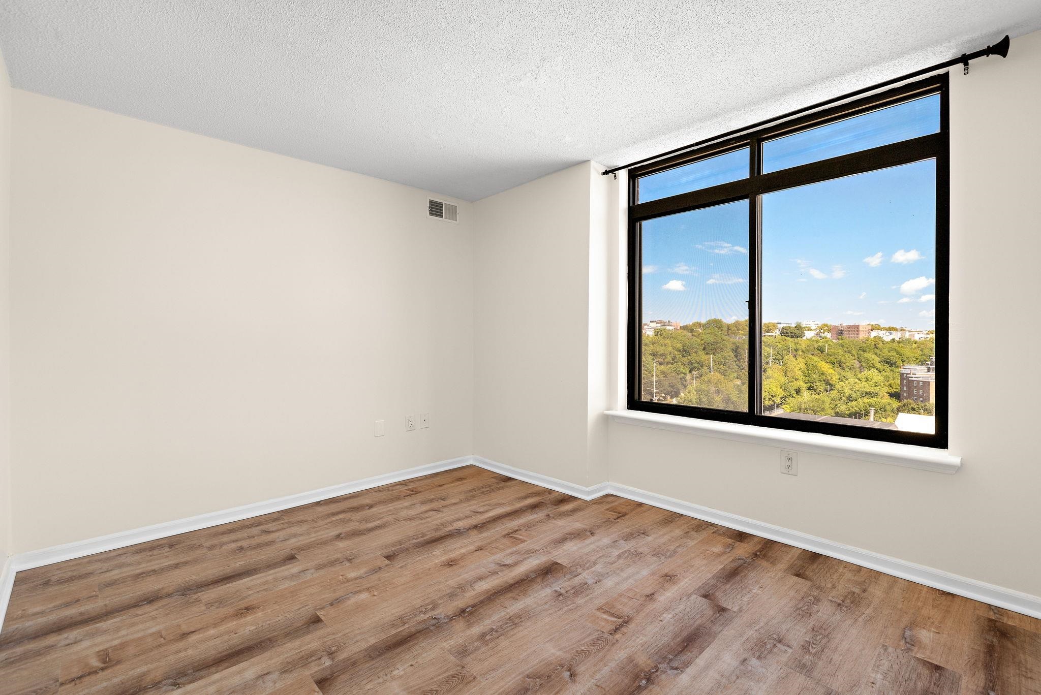 700 1ST ST Unit: 12Q