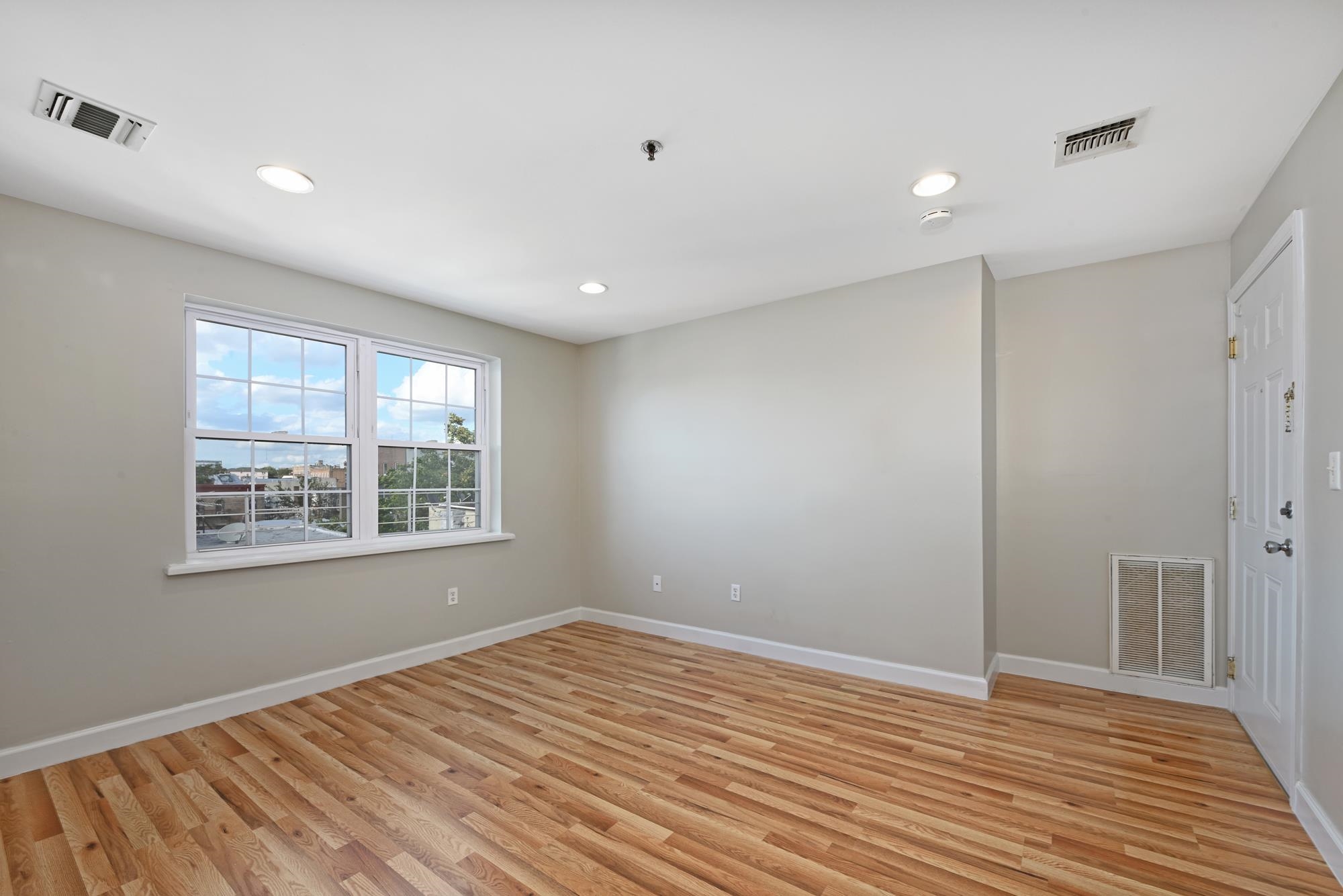 413-415 9TH ST Unit: 501