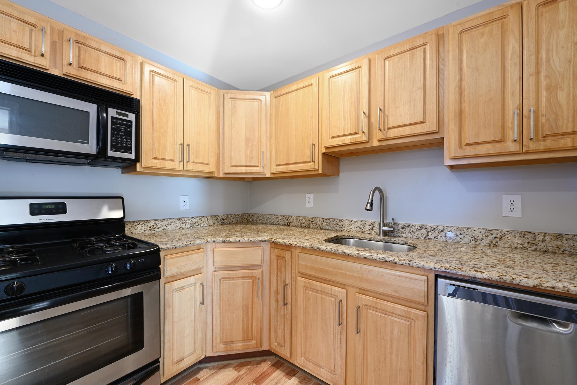 413-415 9TH ST Unit: 501