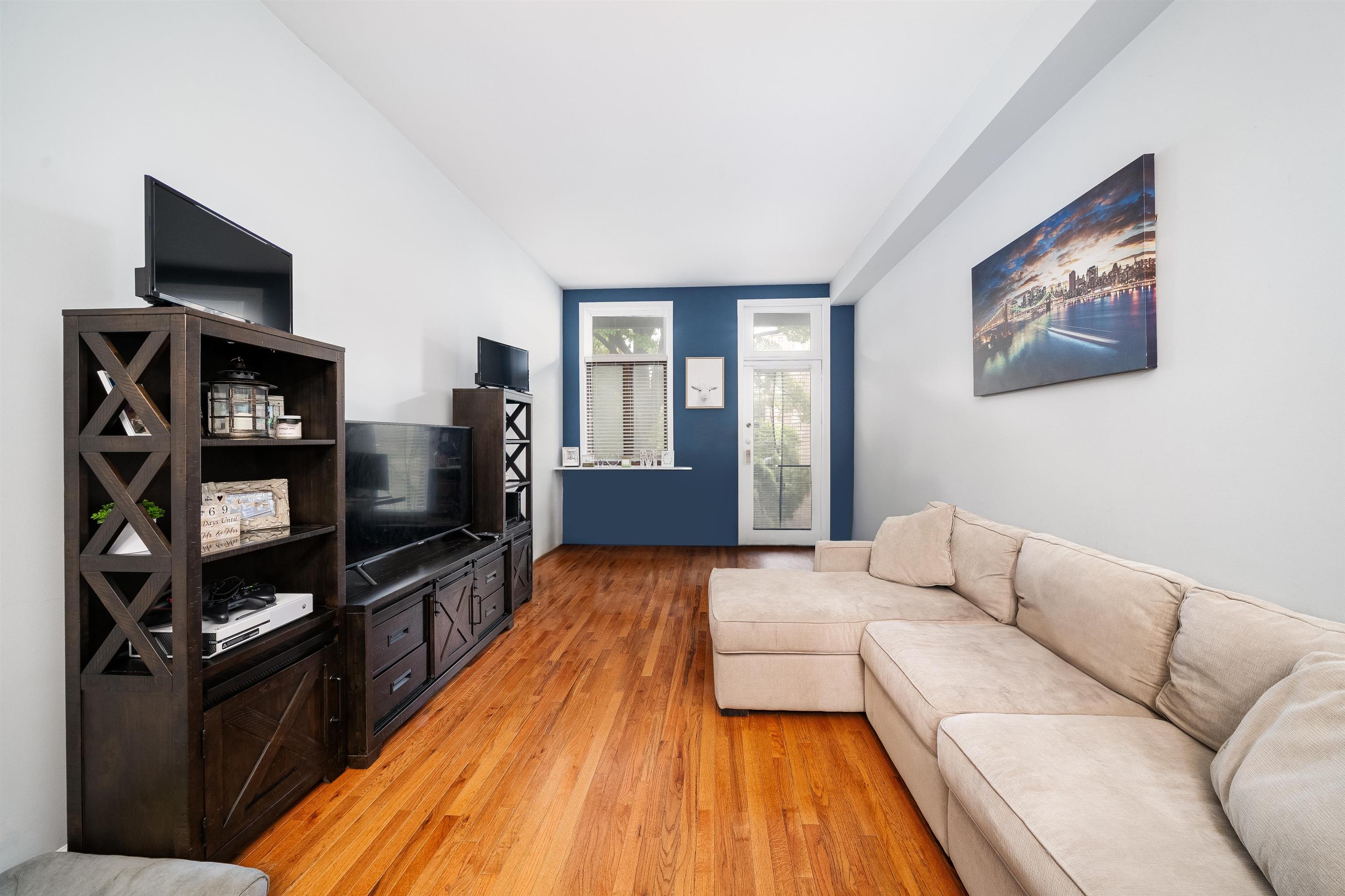 226 MONROE ST Unit: 1N