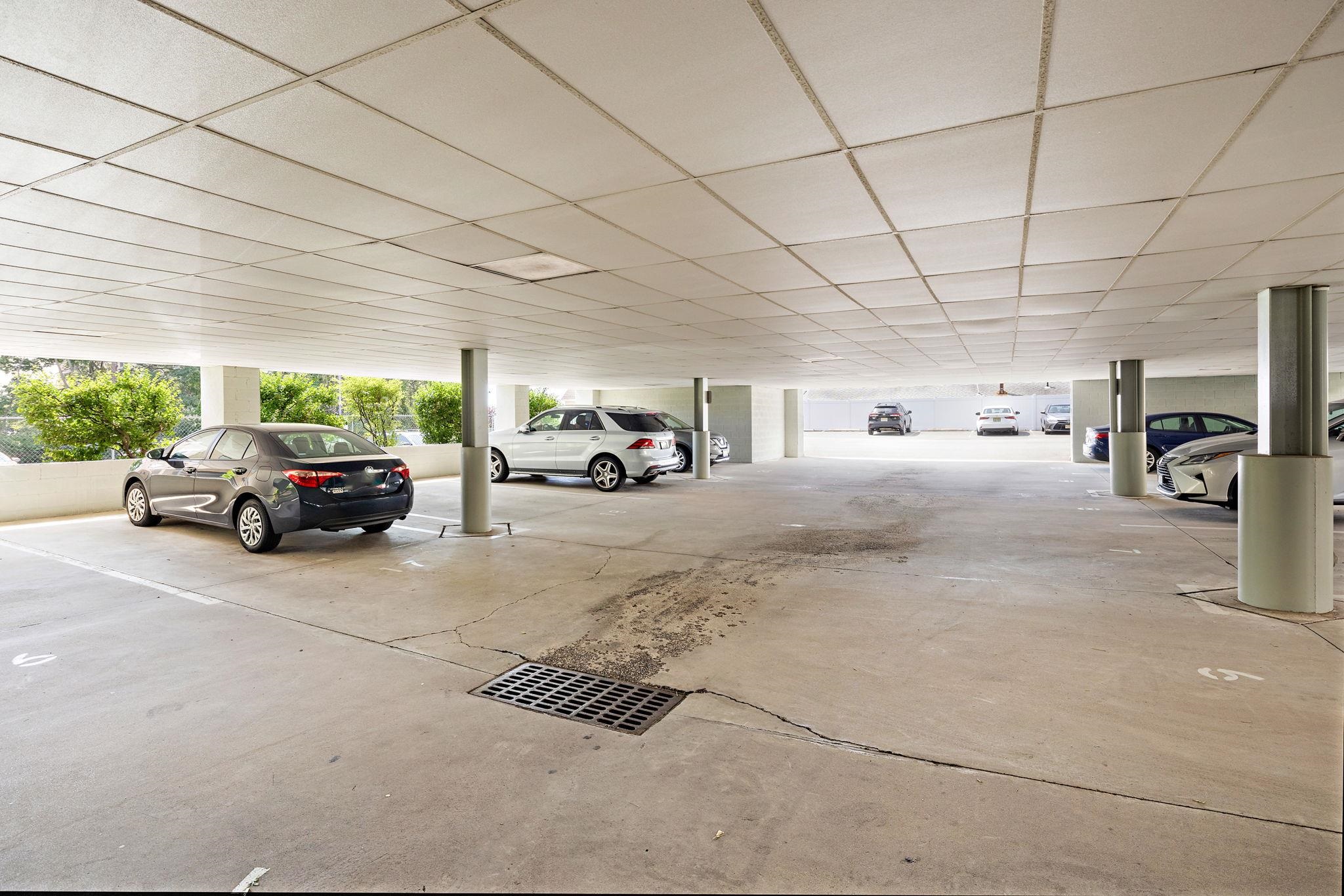 200 PATERSON AVE Unit: 1E