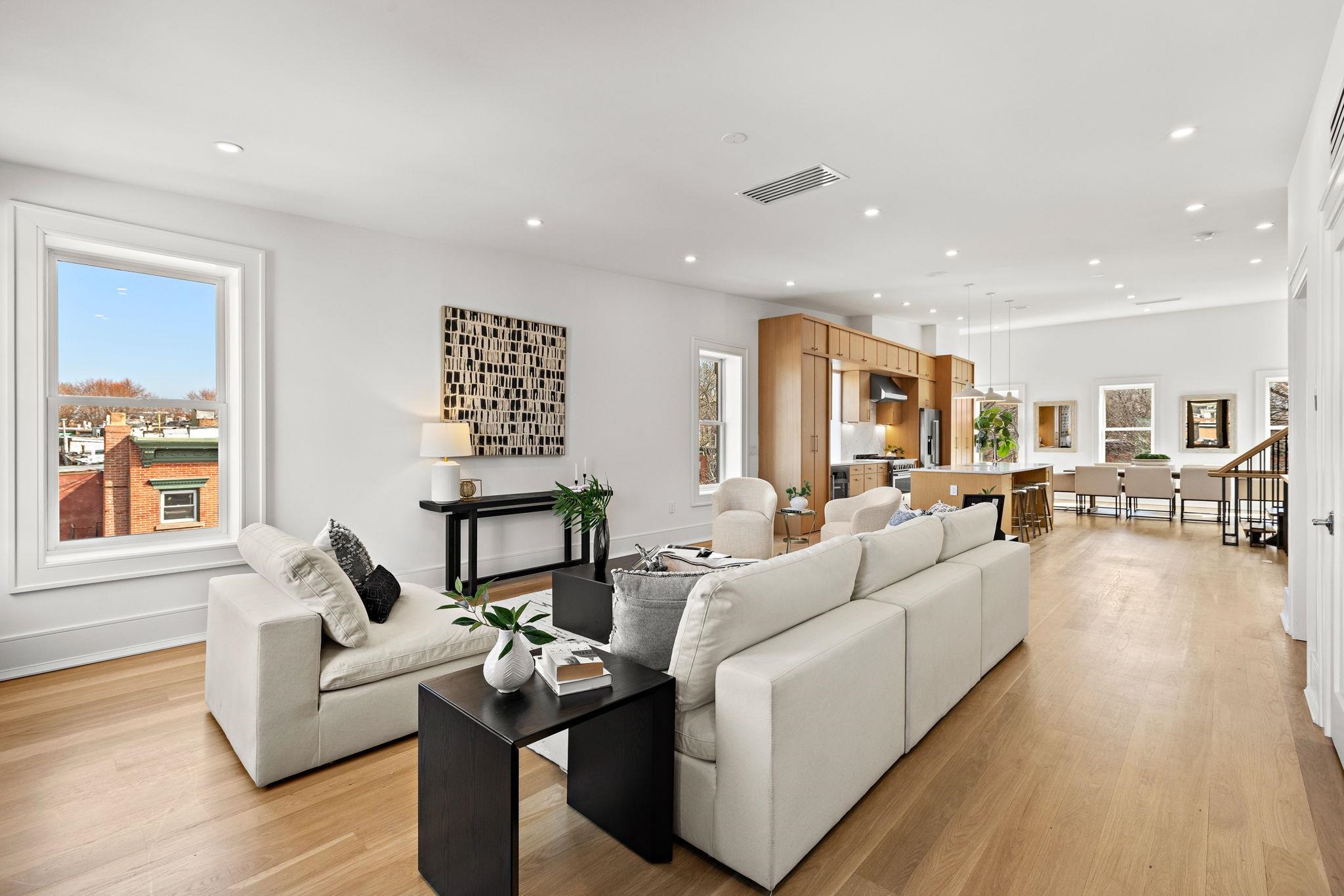 647 JERSEY AVE Unit: 2