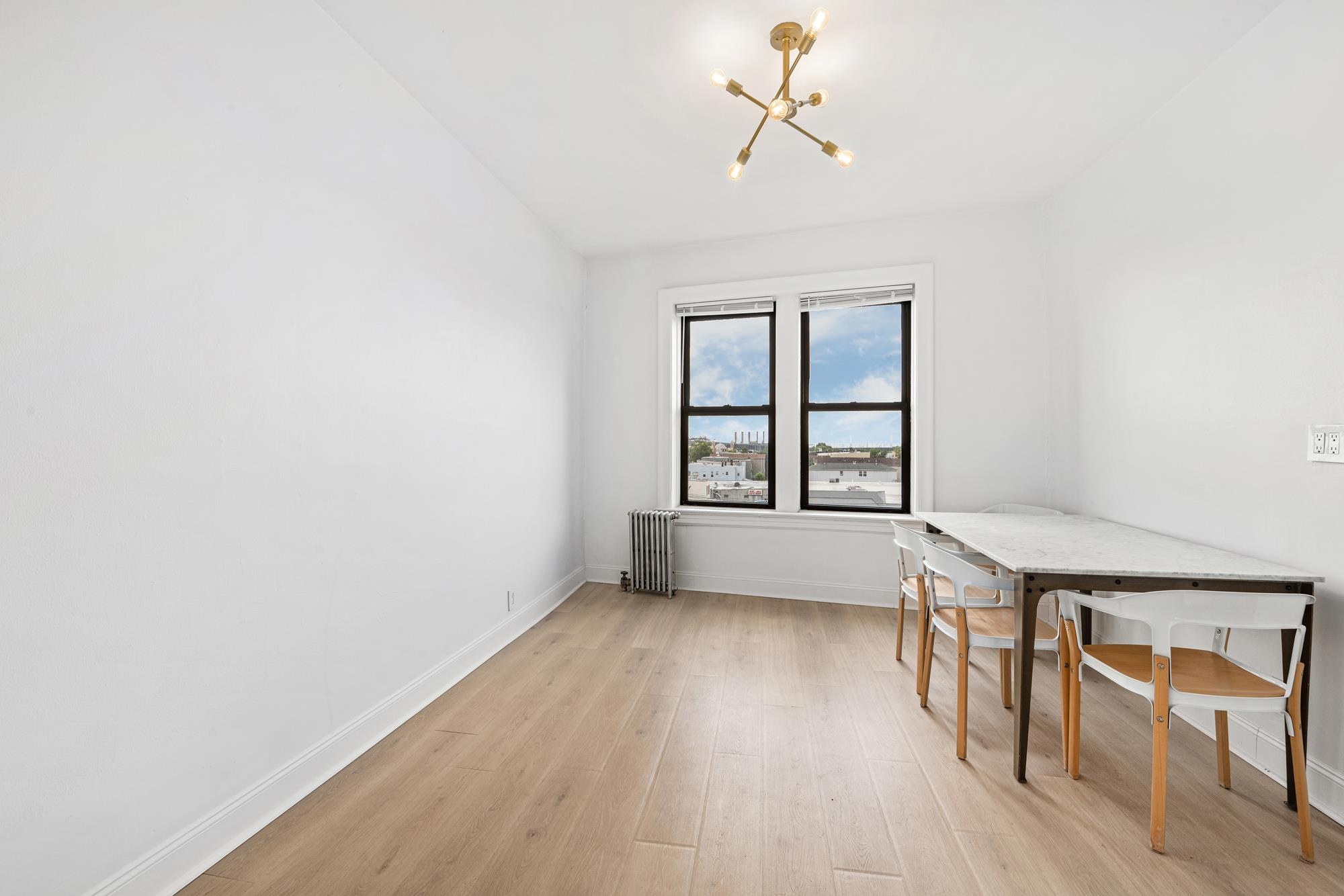 57 CORBIN AVE Unit: 44