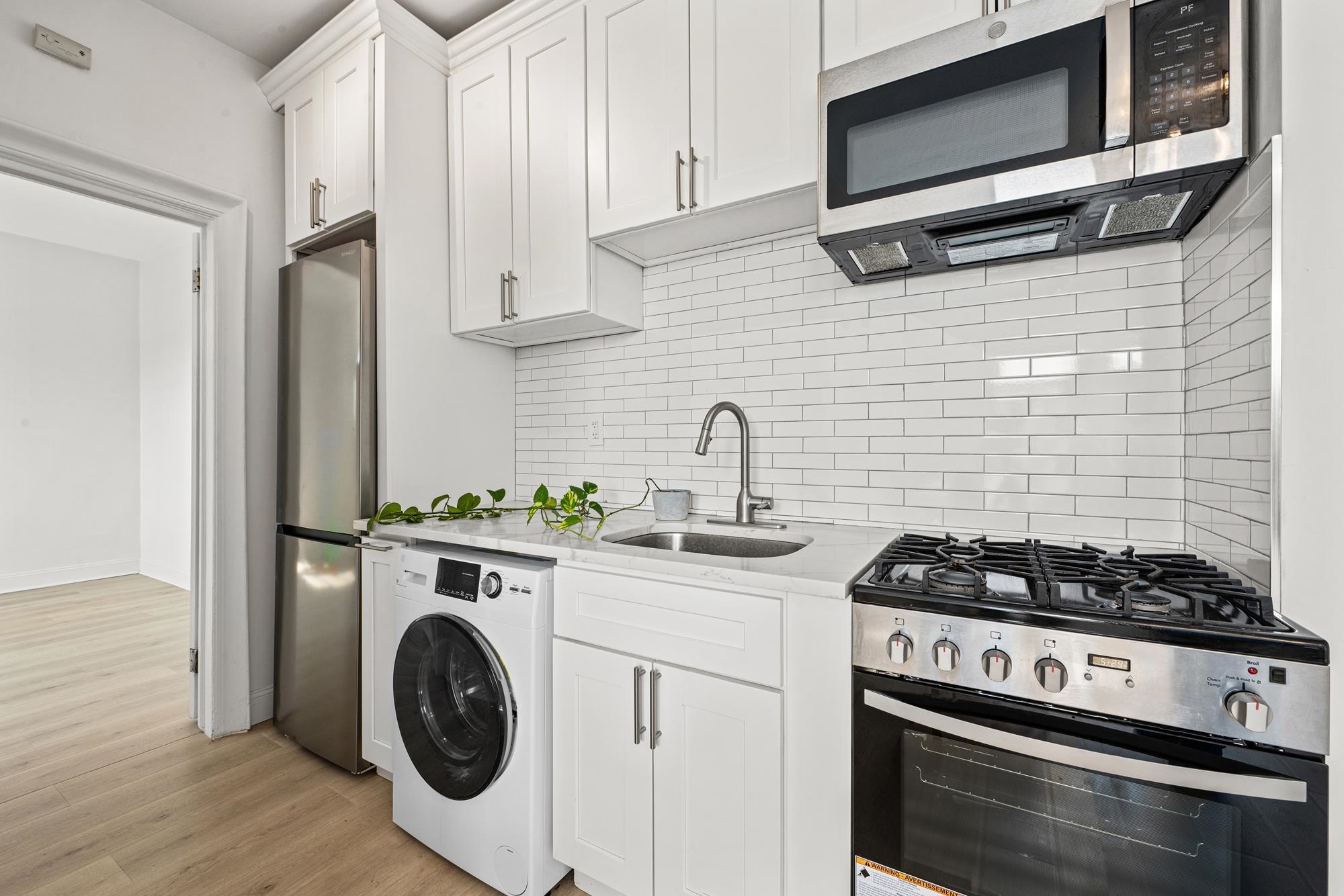 57 CORBIN AVE Unit: 44