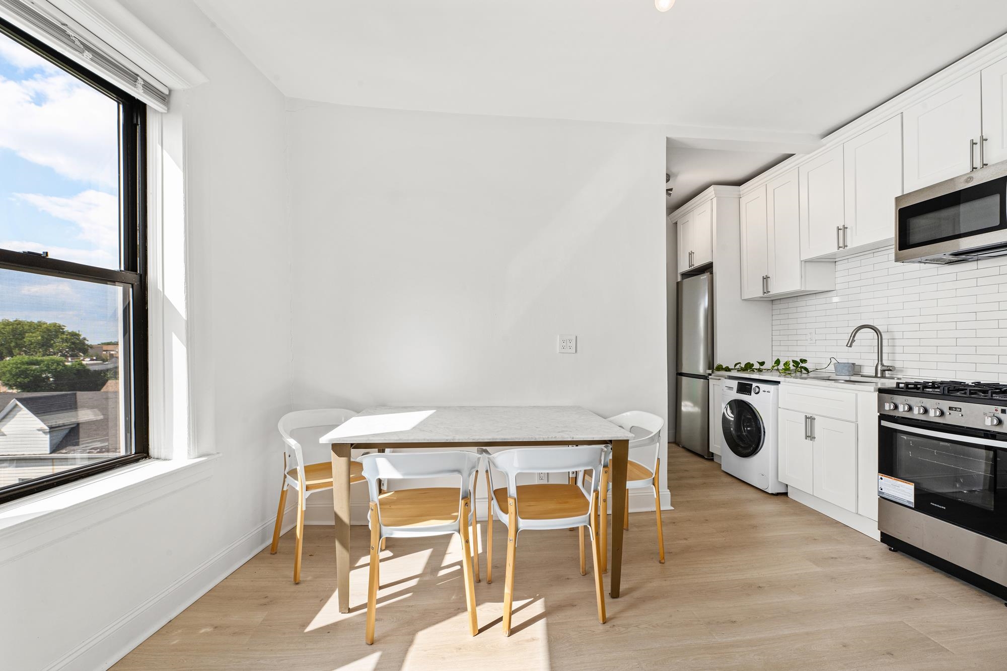 57 CORBIN AVE Unit: 44