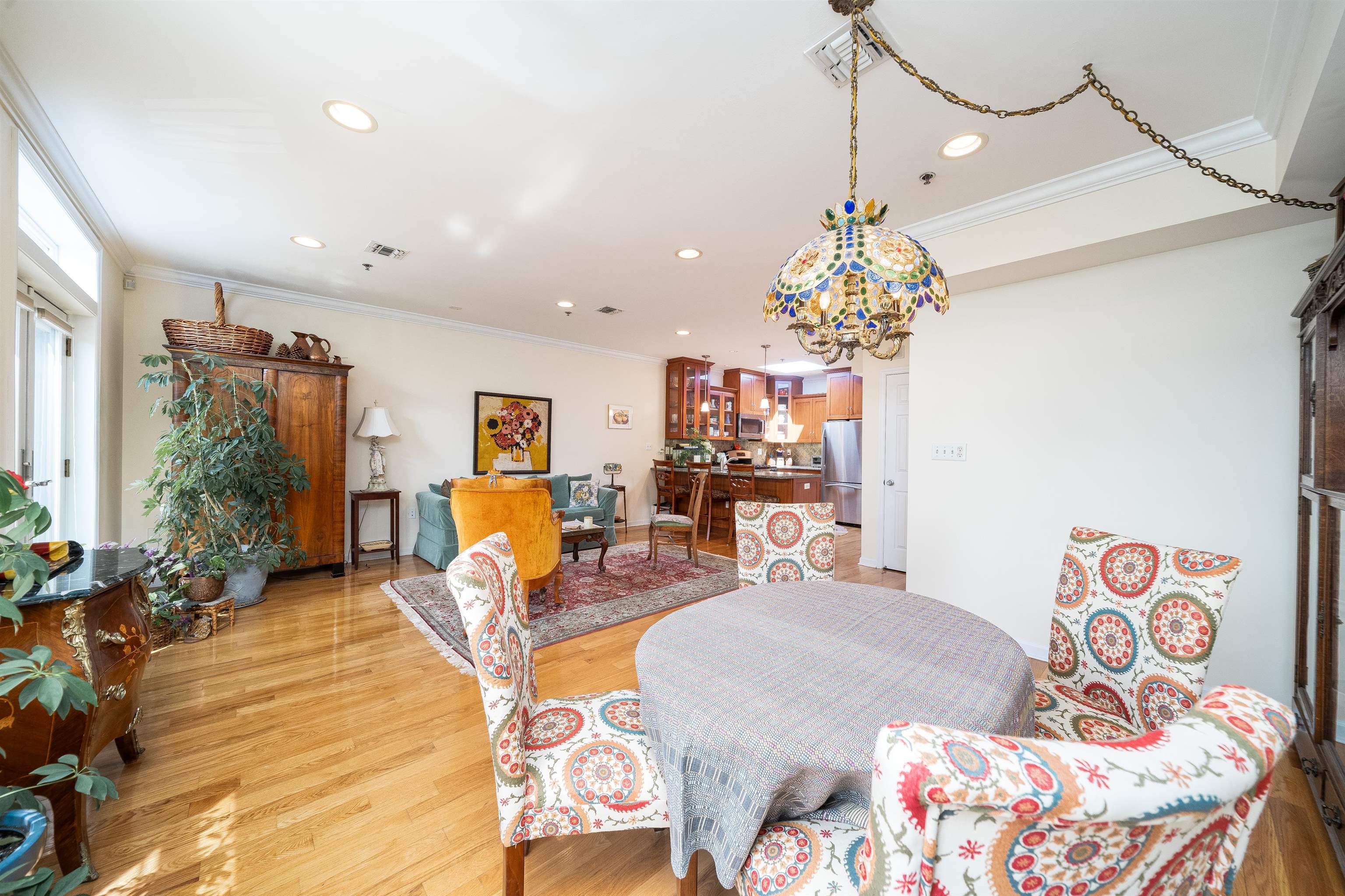 523 JEFFERSON ST Unit: 3