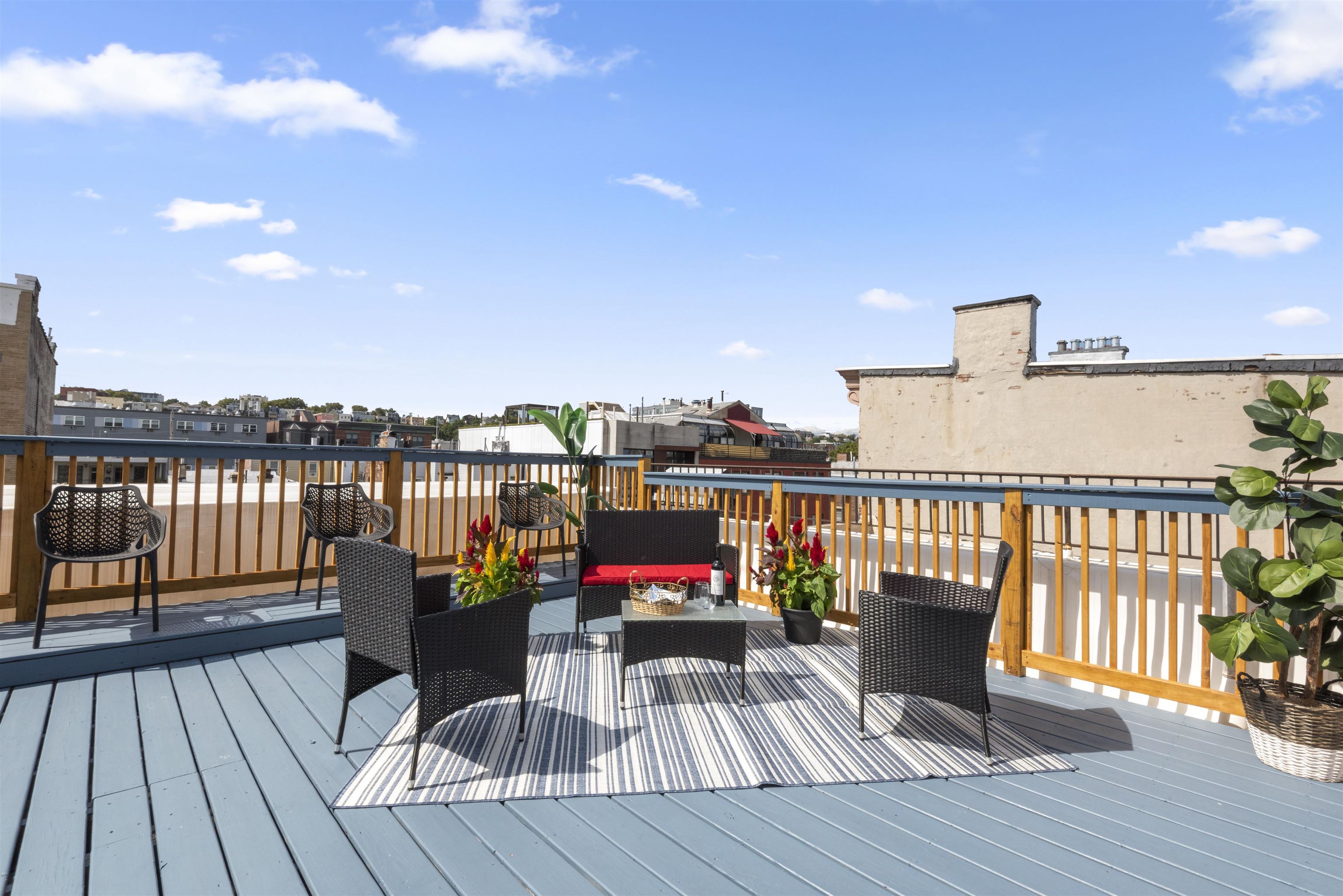 523 JEFFERSON ST Unit: 3