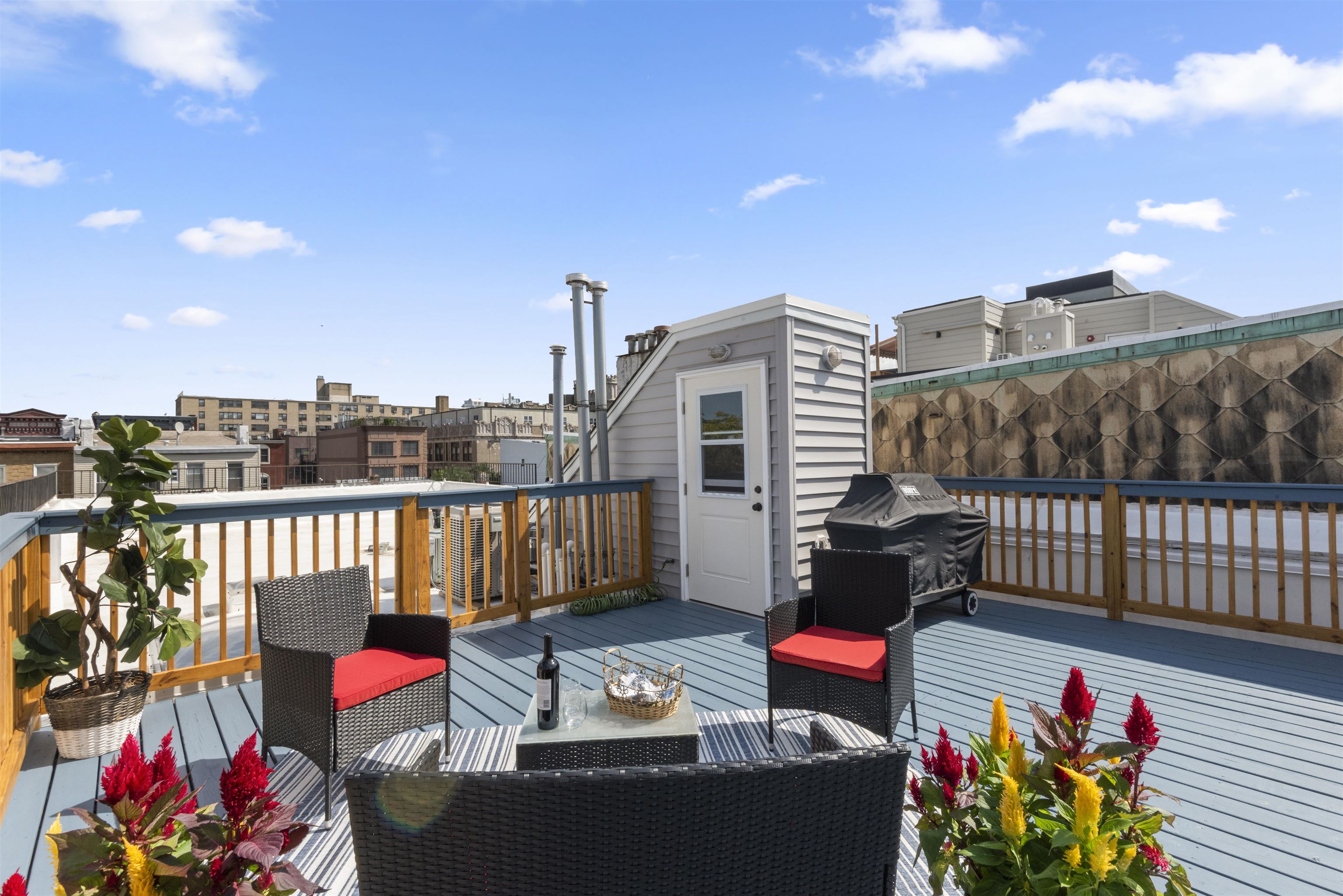 523 JEFFERSON ST Unit: 3