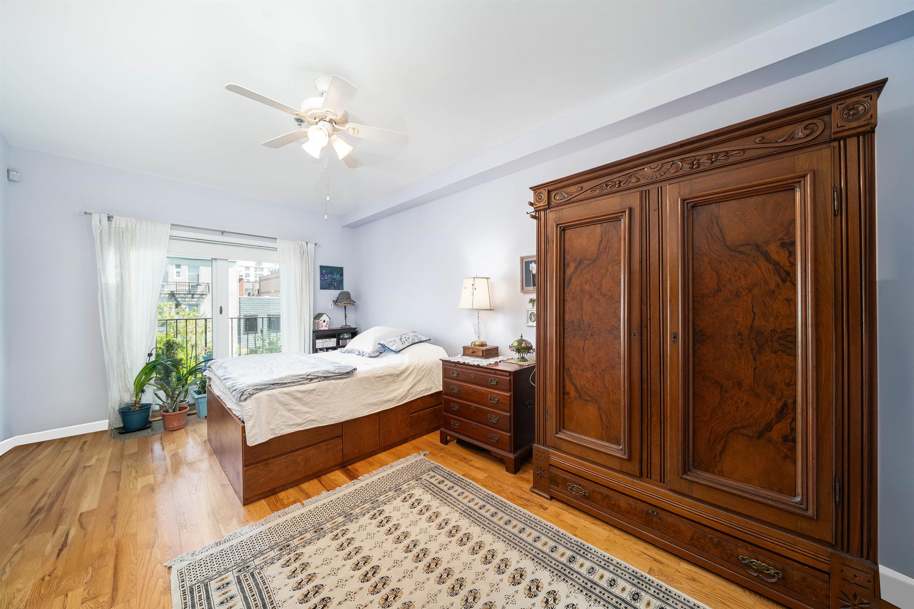 523 JEFFERSON ST Unit: 3