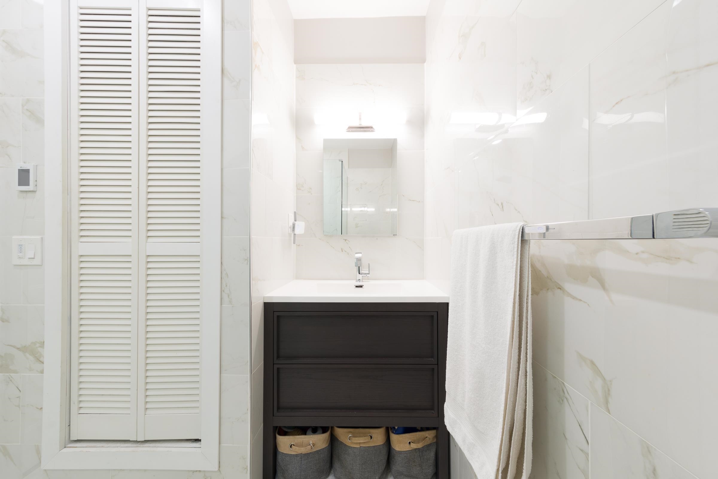 815 WILLOW AVE Unit: 5R