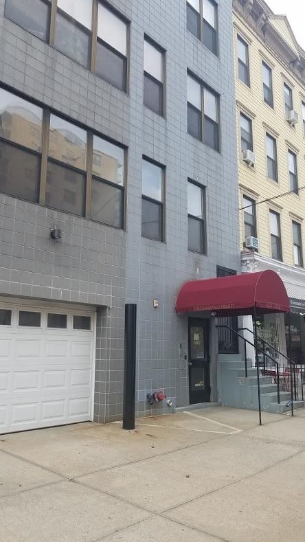 210 JEFFERSON ST Unit: 3D