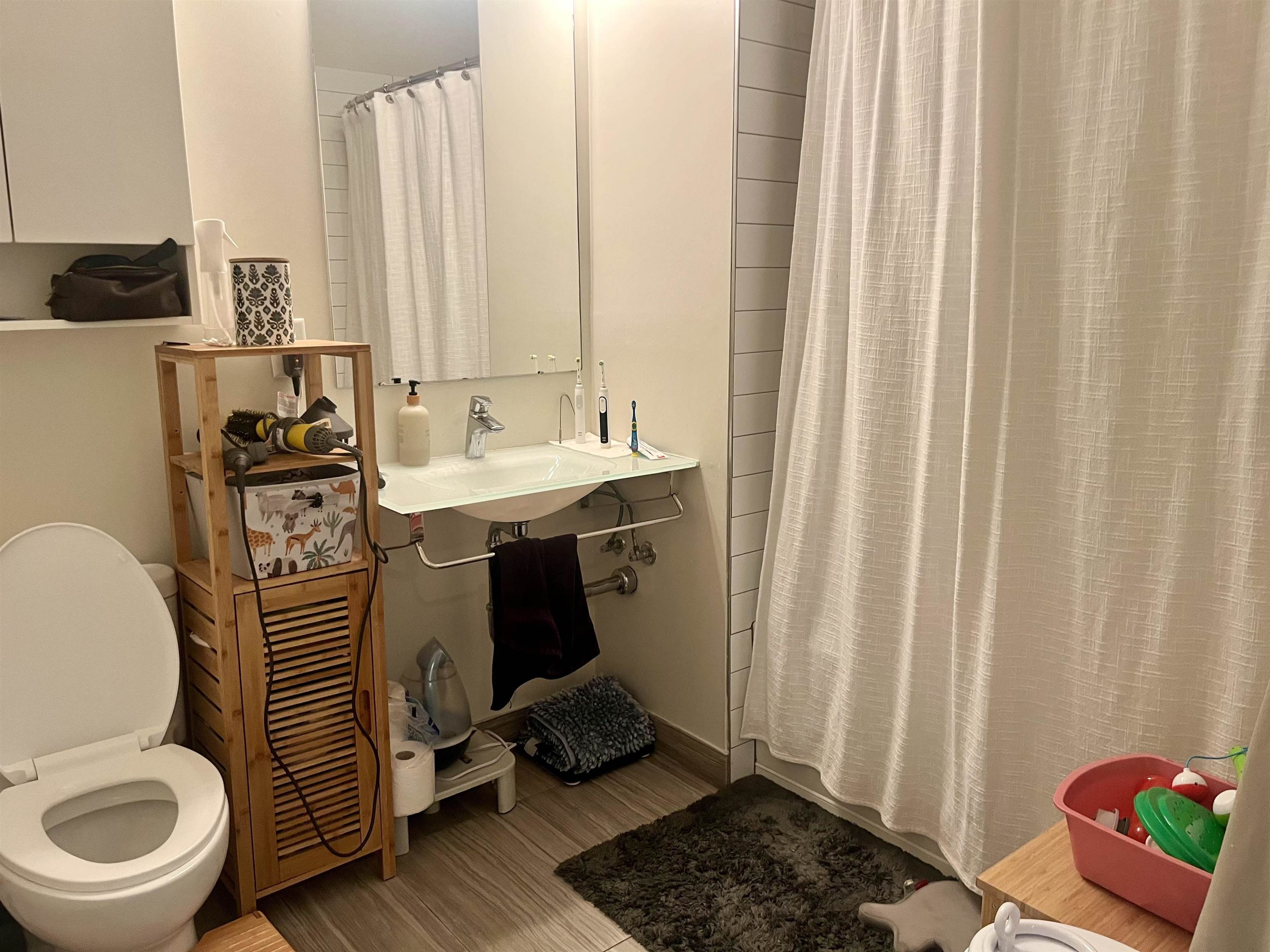 361 NEWARK AVE Unit: 208