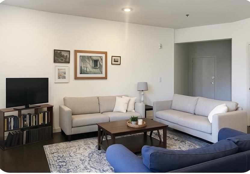 361 NEWARK AVE Unit: 208