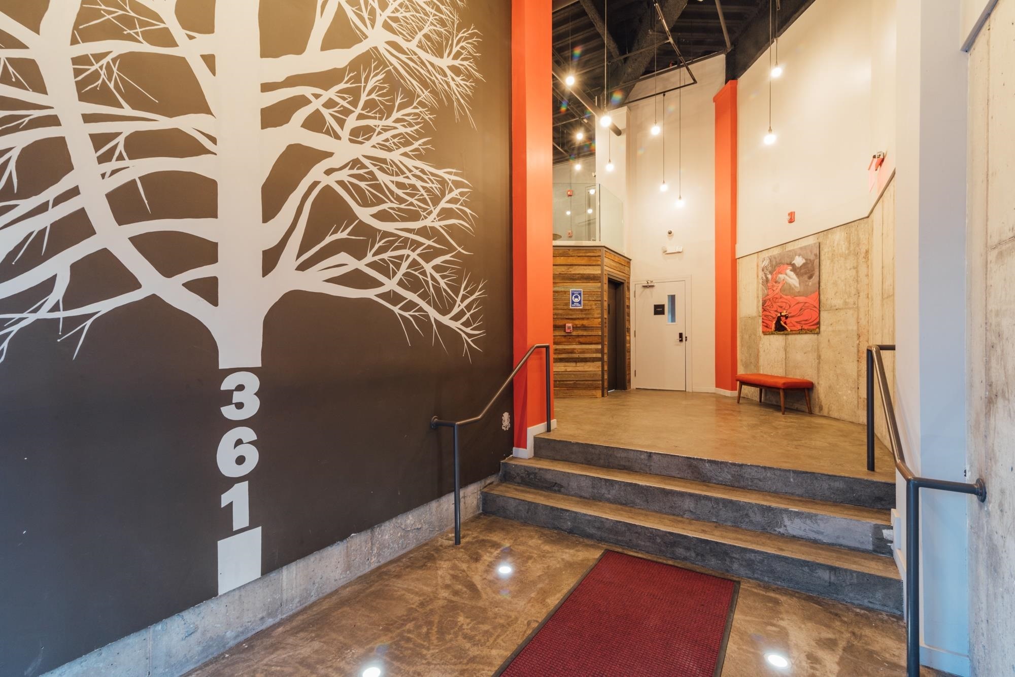 361 NEWARK AVE Unit: 208