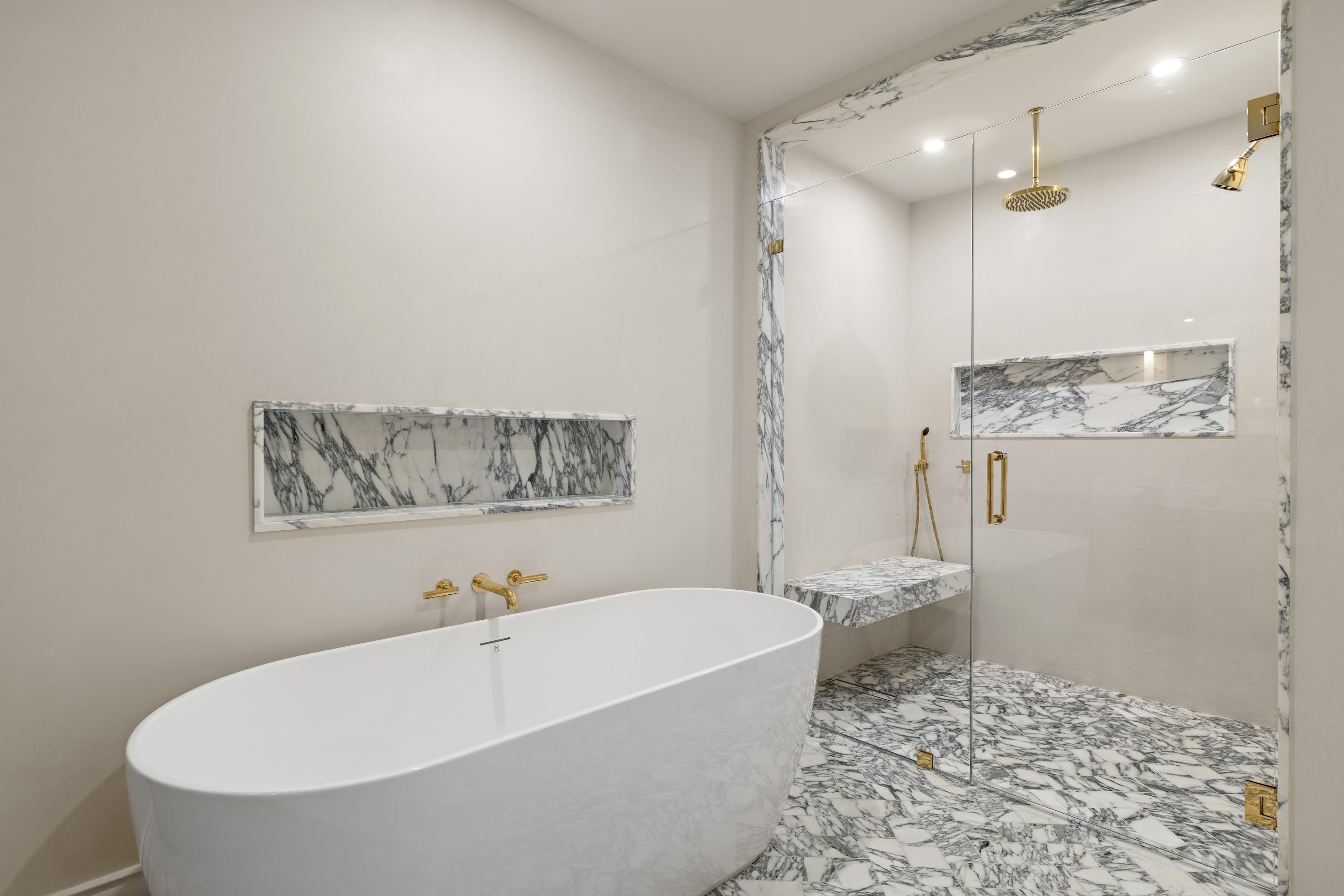 225 PARK AVE Unit: 2