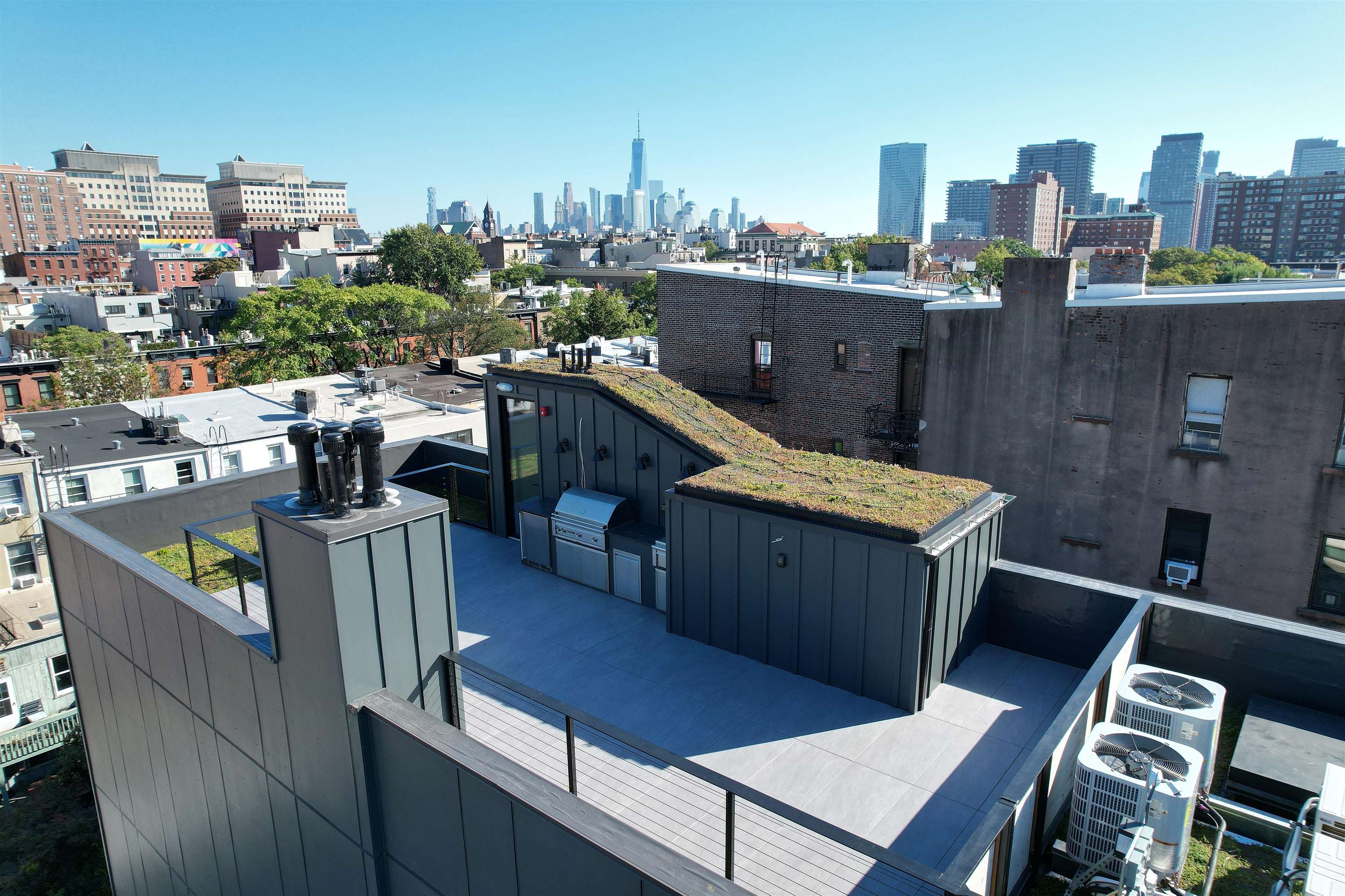 225 PARK AVE Unit: 2