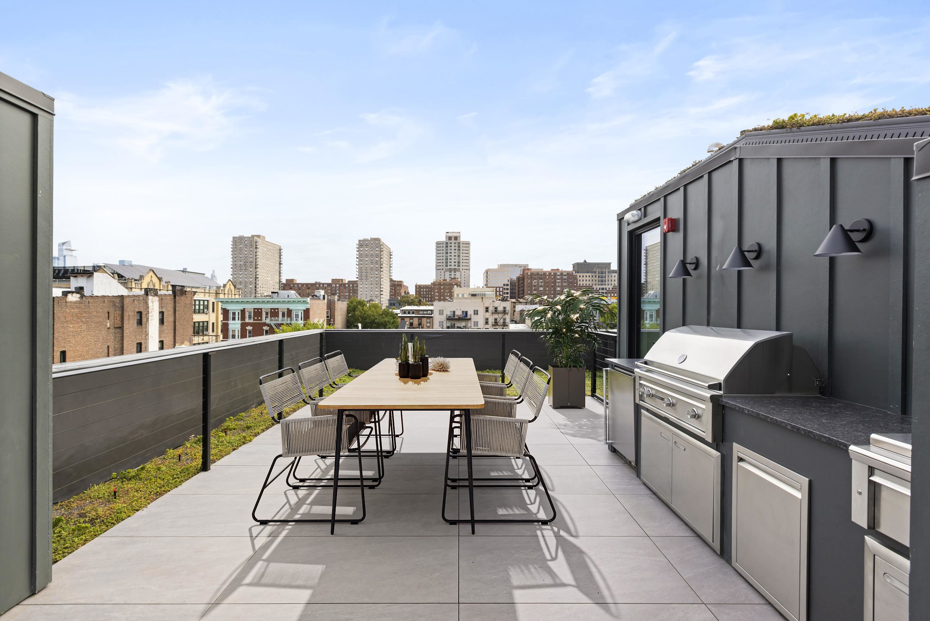 225 PARK AVE Unit: 2