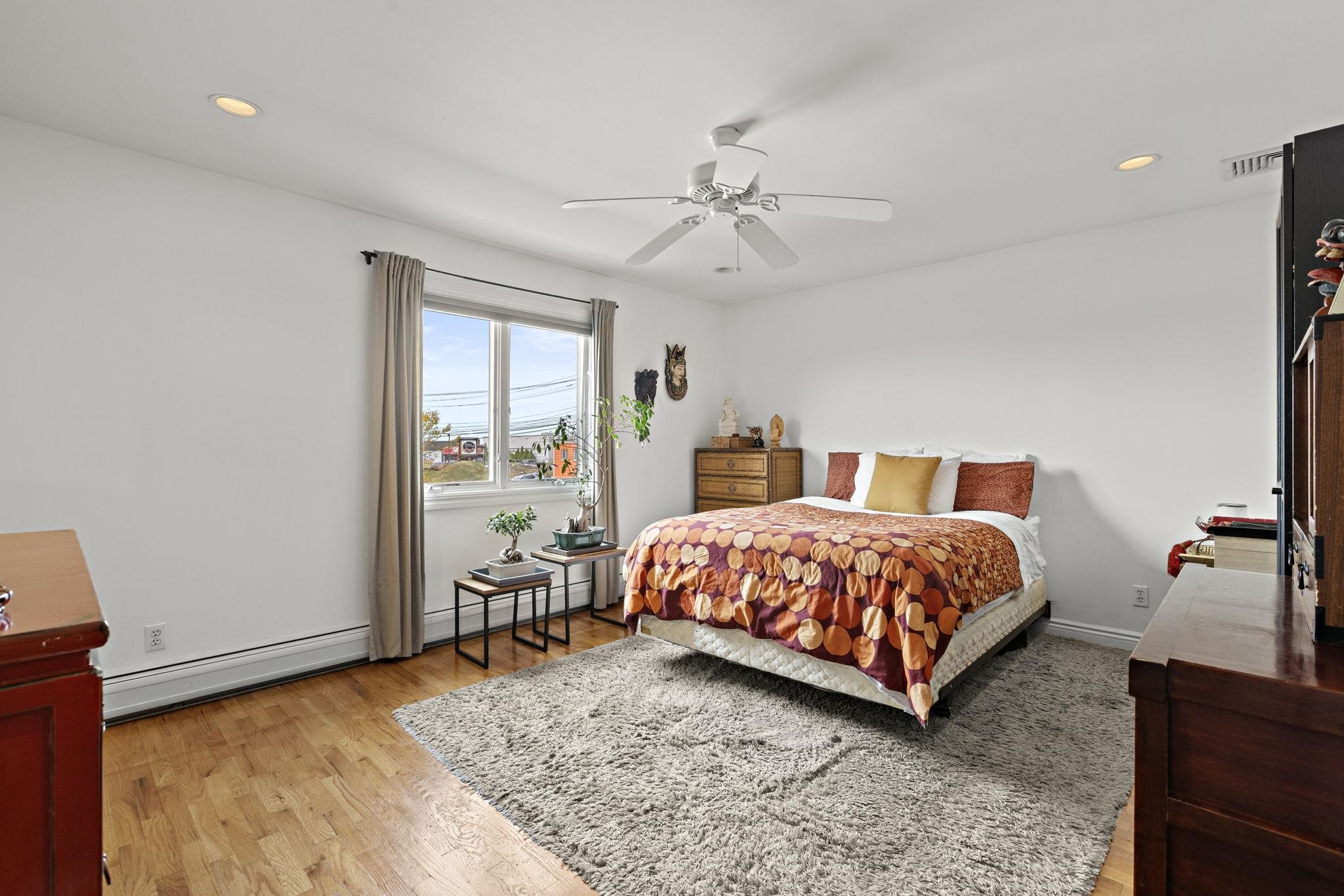 492 JERSEY AVE Unit: C