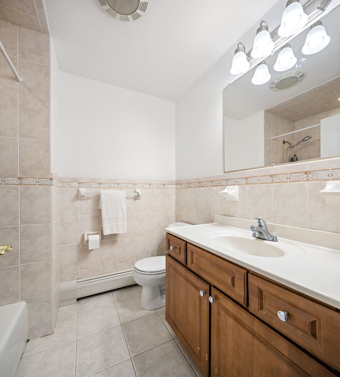 492 JERSEY AVE Unit: C