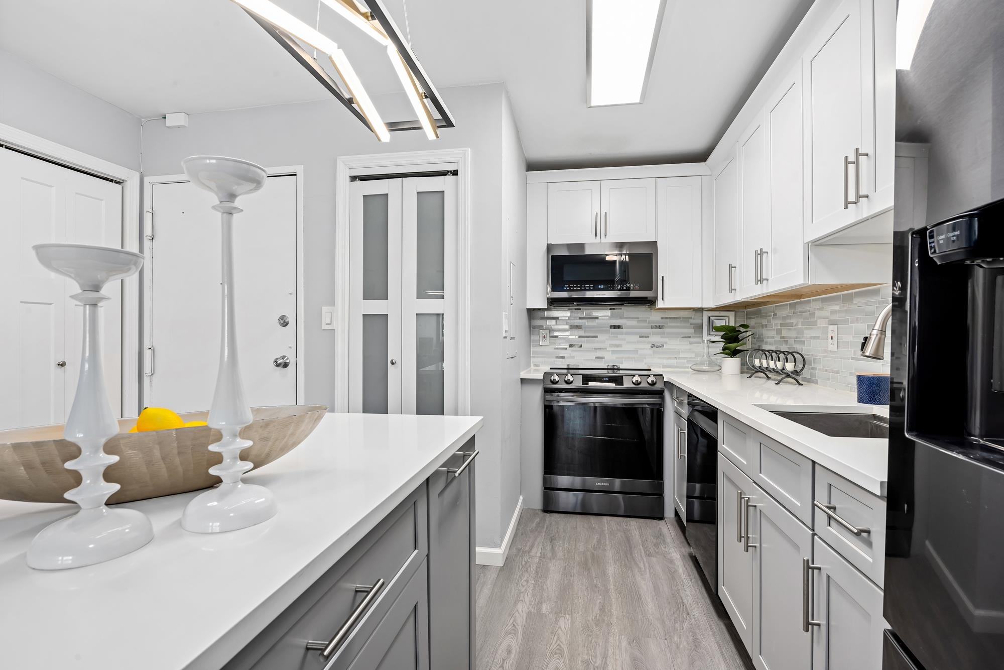 300 NEWARK ST Unit: 6K